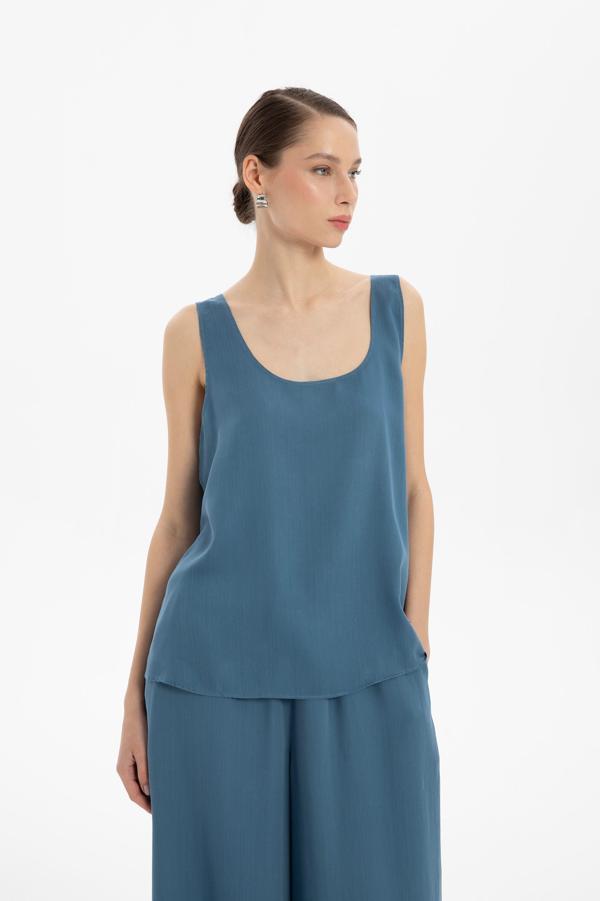 Dökümlü Askılı Tensel Bluz #renk_Indigo