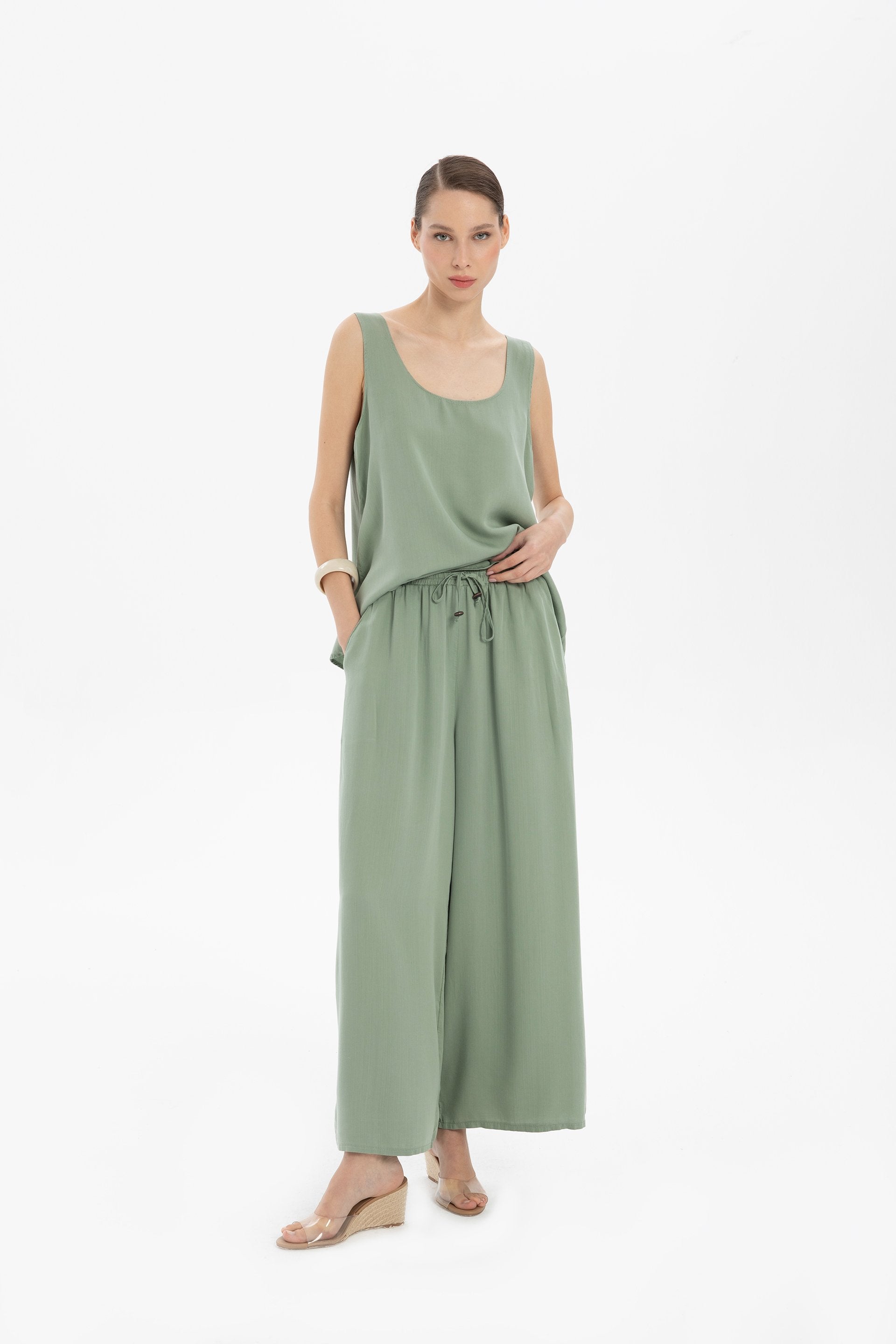 Tensel Dökümlü Palazzo Pantolon #renk_Yosun Yeşili