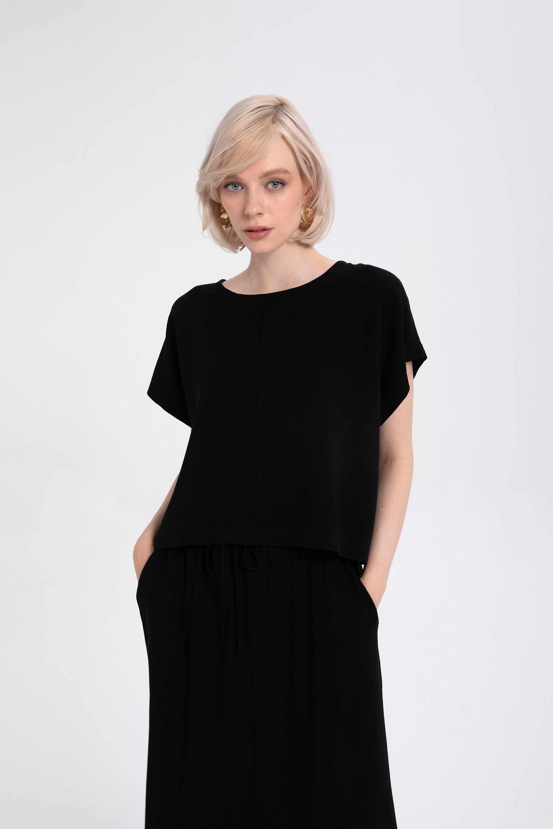 Keten Karışımlı Dikiş Detaylı Kadın Bluz #renk_Siyah