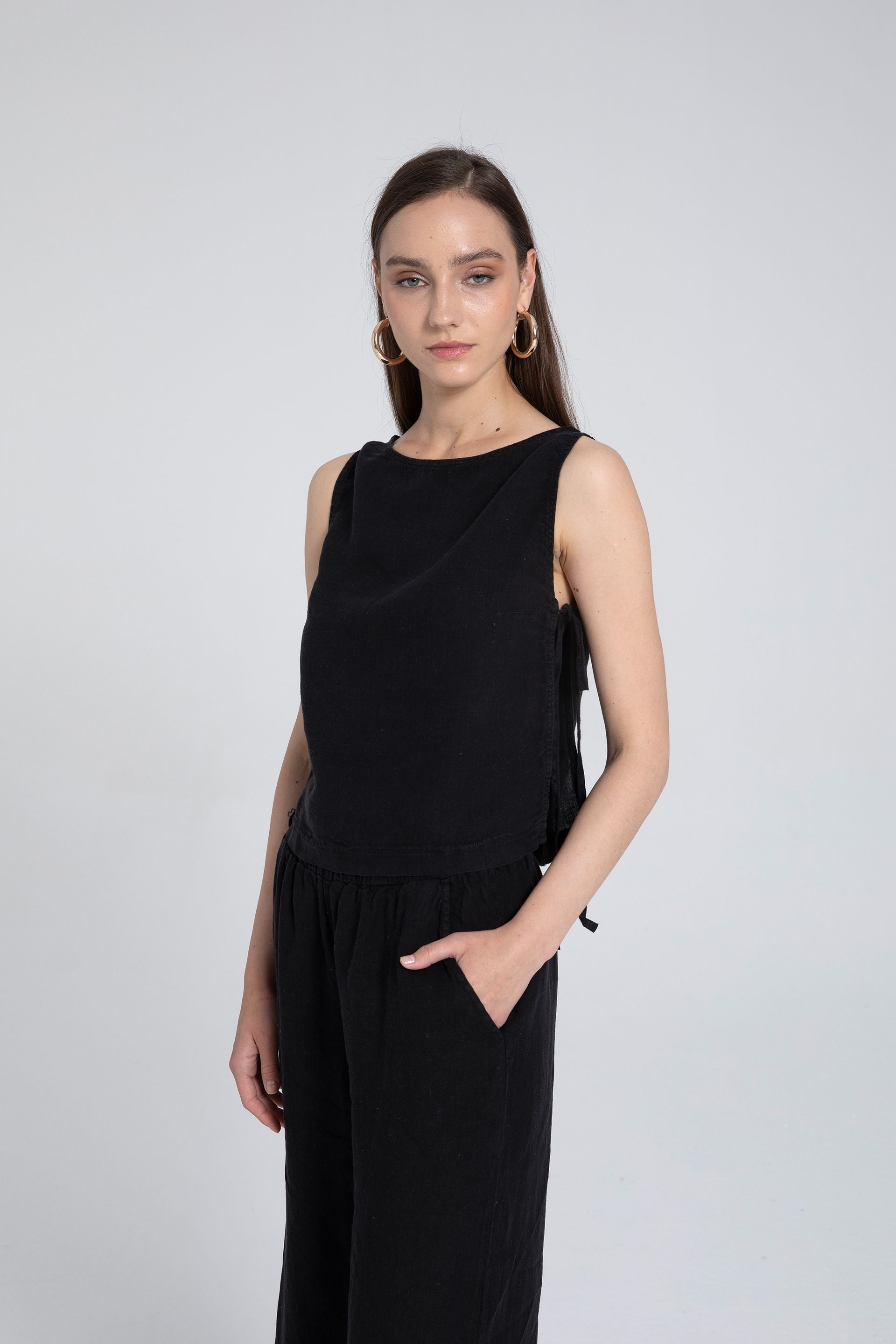 Yanlardan Bağcıklı Keten Bluz #renk_Siyah