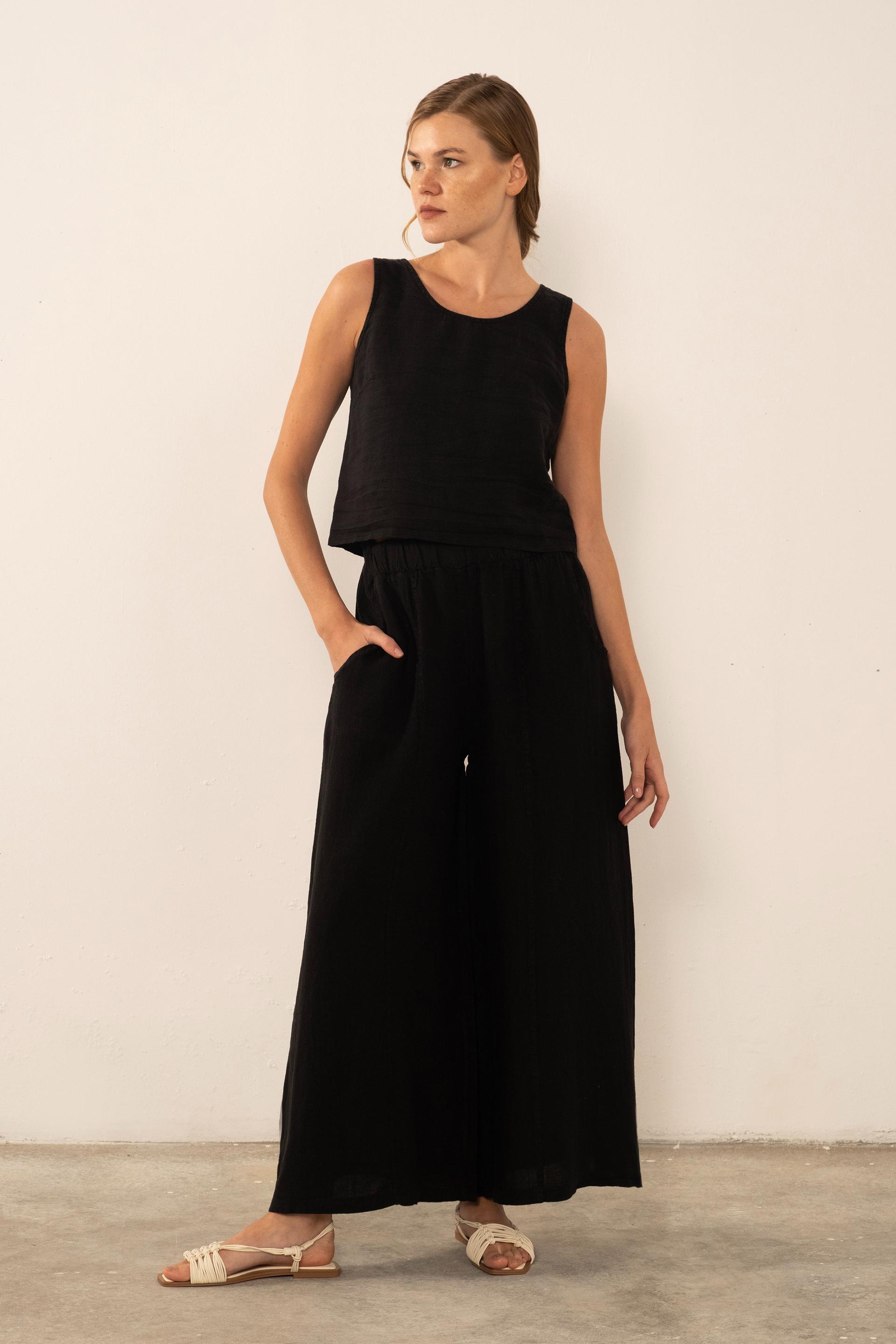 Saf Keten Arkadan Düğmeli Crop #renk_Siyah