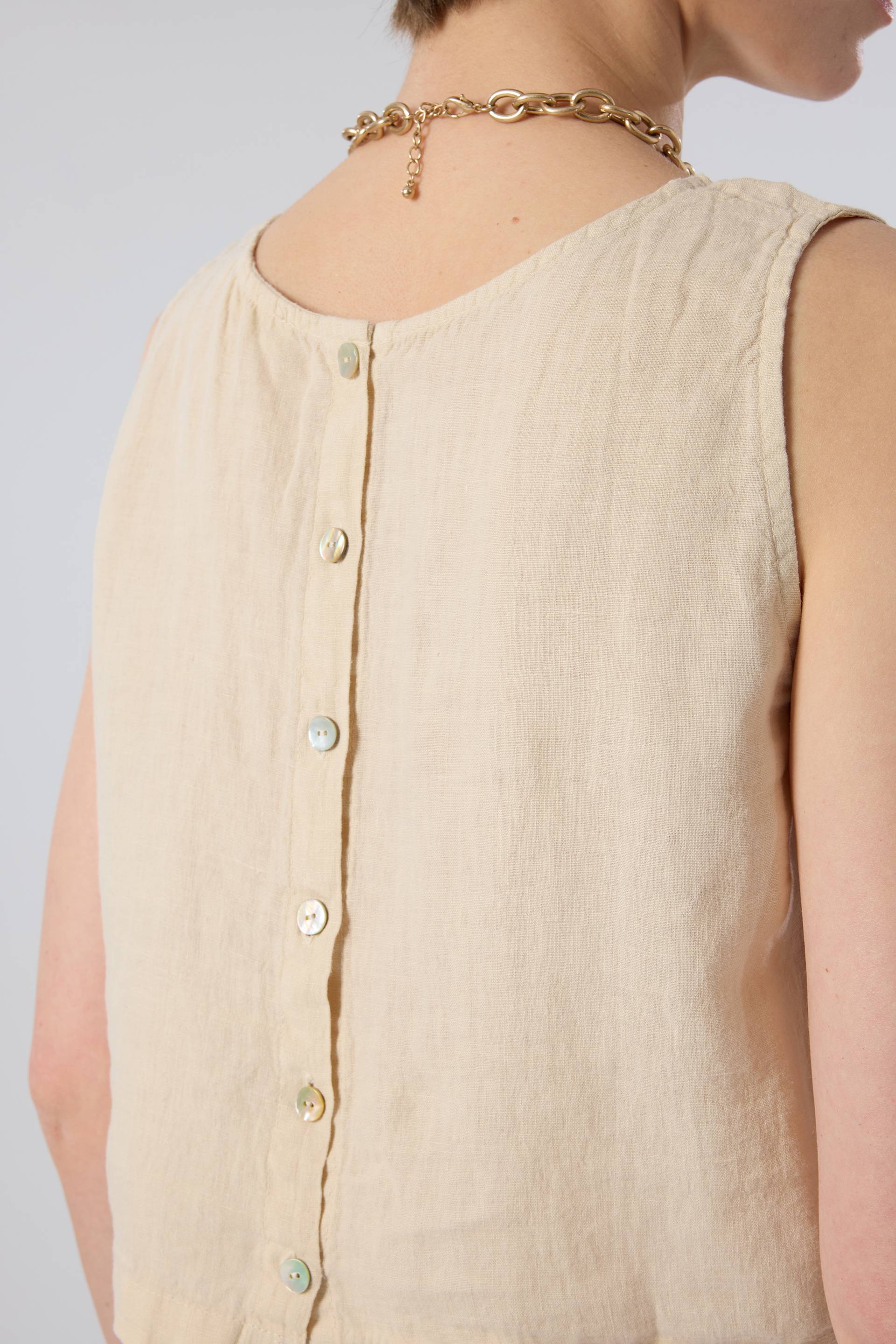 Saf Keten Arkadan Düğmeli Crop #renk_Bej