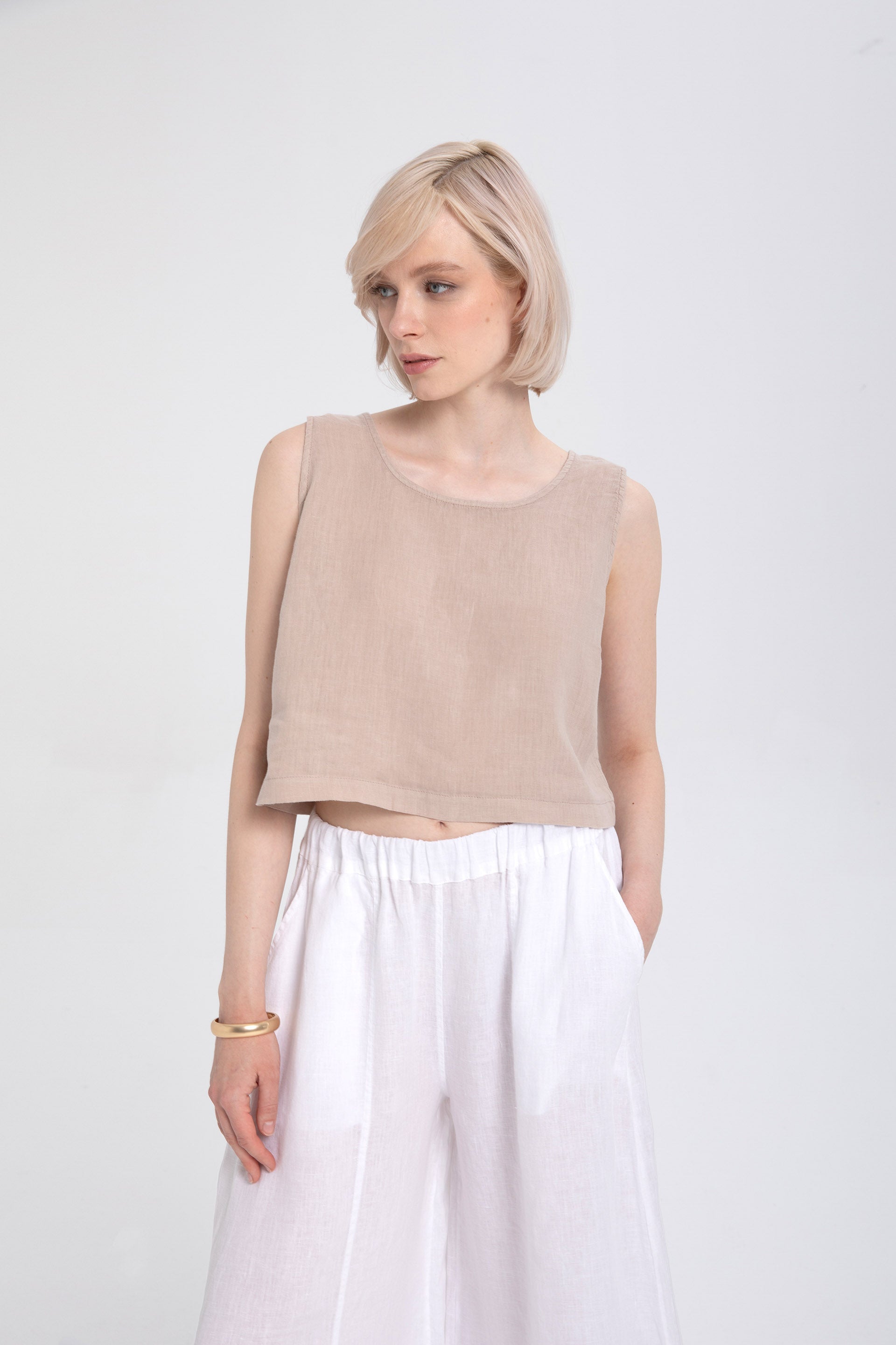 Saf Keten Arkadan Düğmeli Crop #renk_Flax