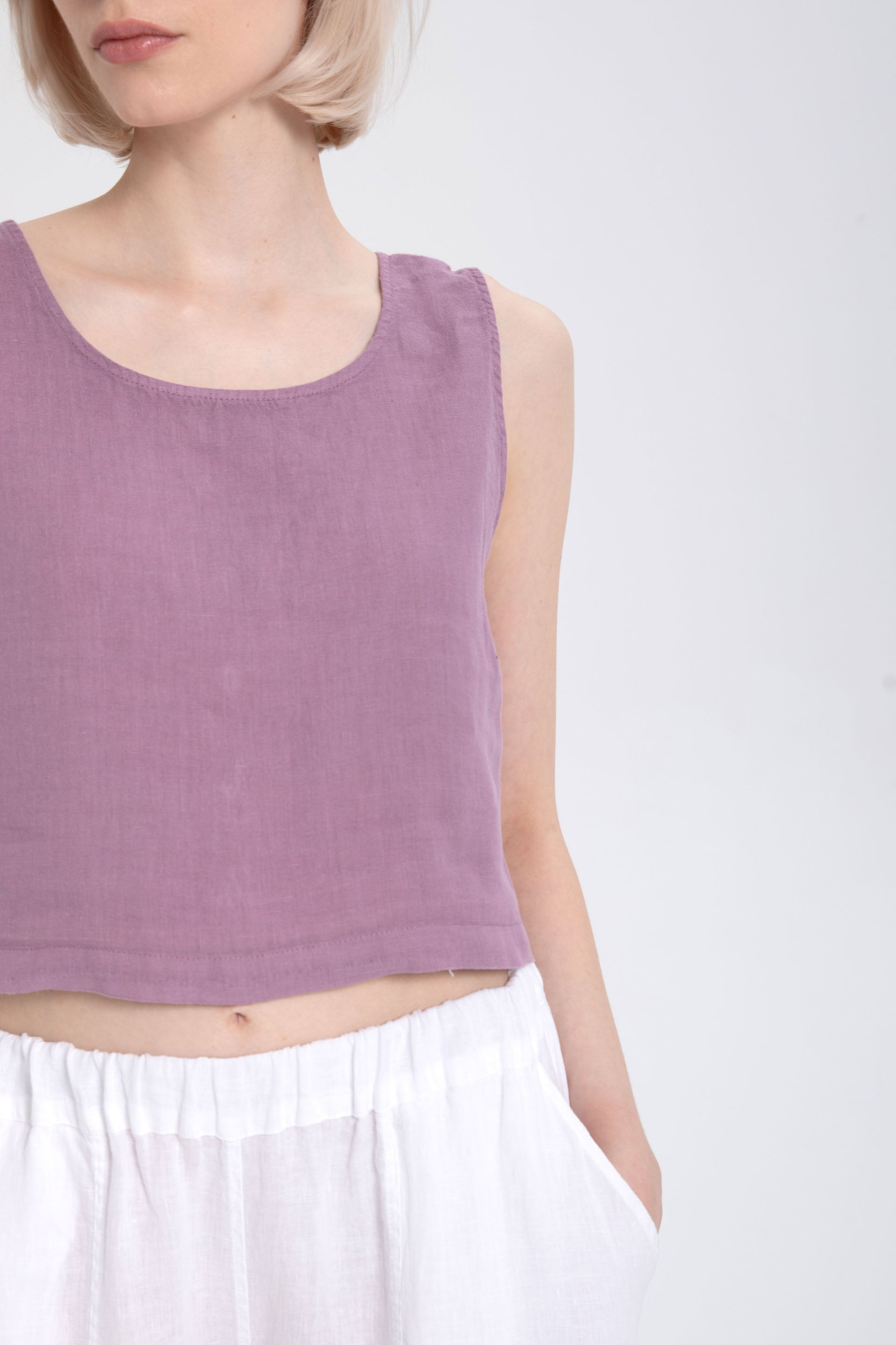 Saf Keten Arkadan Düğmeli Crop #renk_Mor