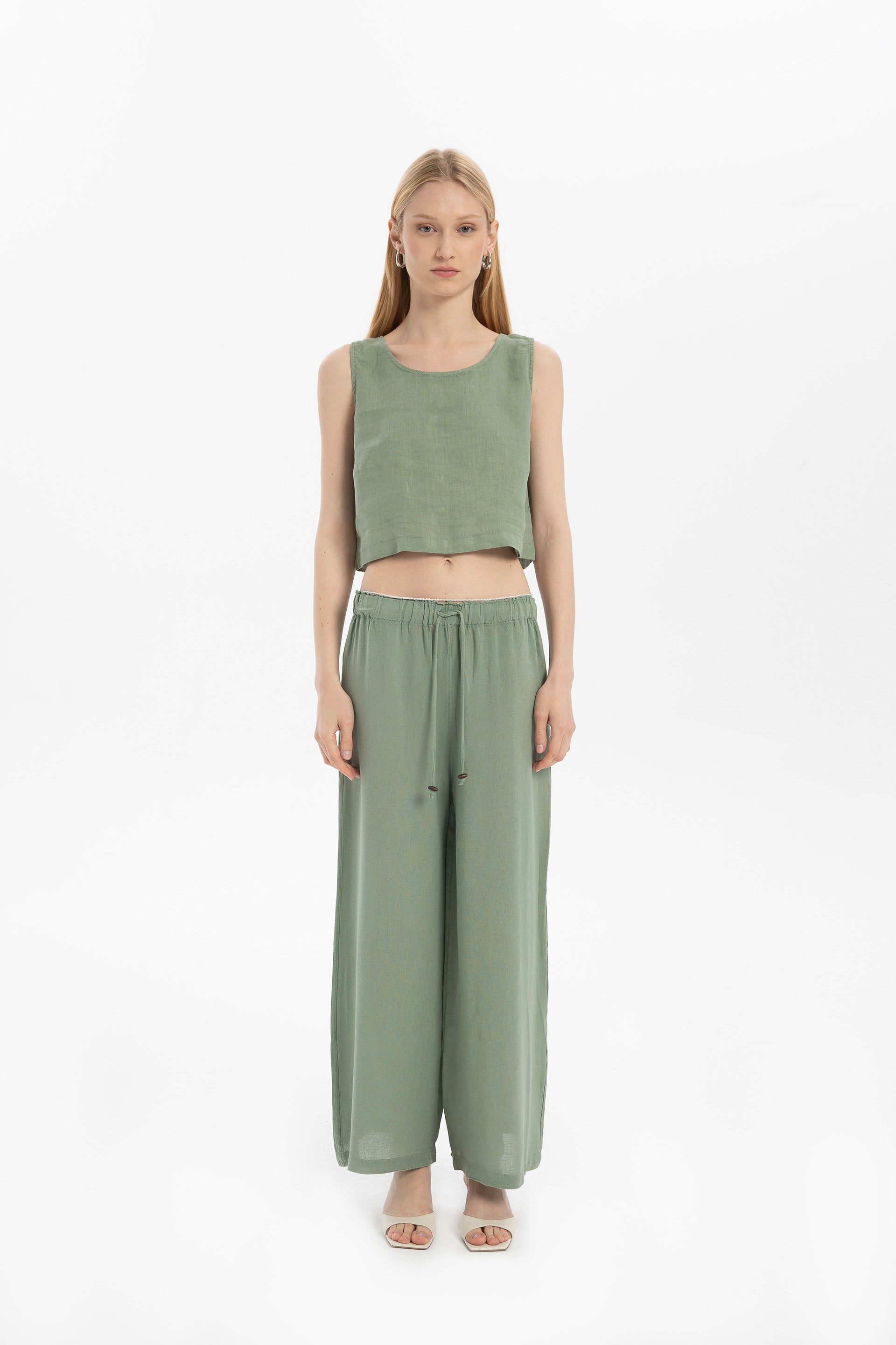 Saf Keten Arkadan Düğmeli Crop #renk_Yosun Yeşili