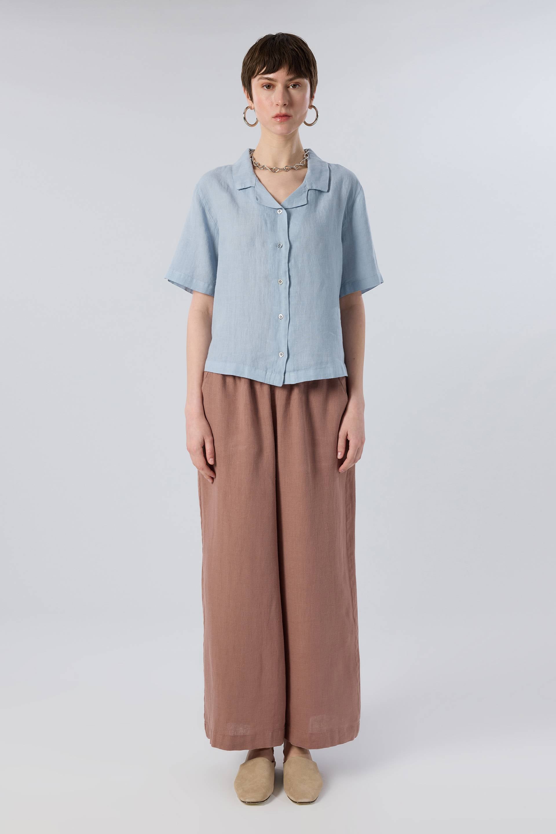 Yatık Yakalı Kısa Kollu Keten Kadın Gömlek #renk_Sisli Mavi