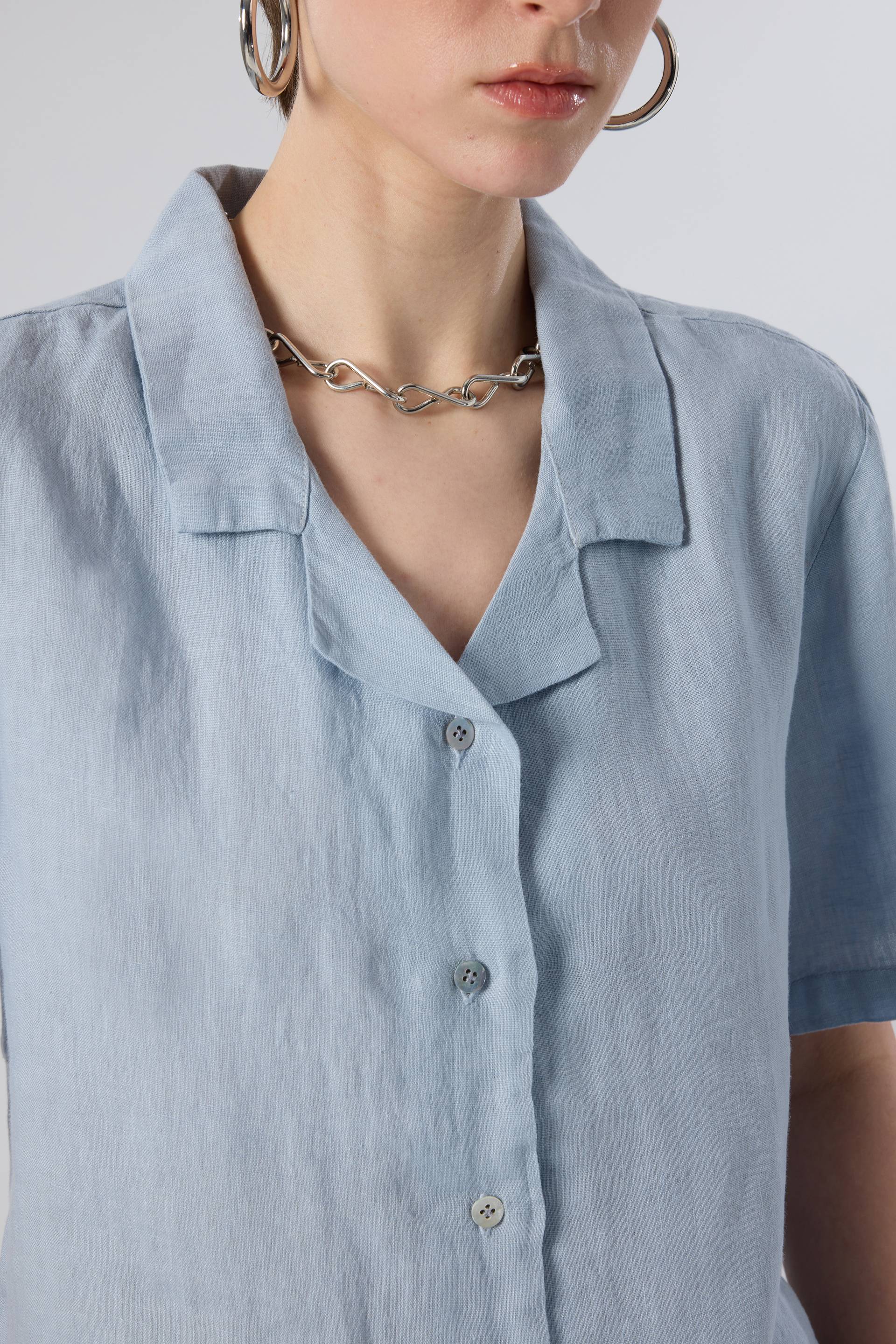 Yatık Yakalı Kısa Kollu Keten Kadın Gömlek #renk_Sisli Mavi