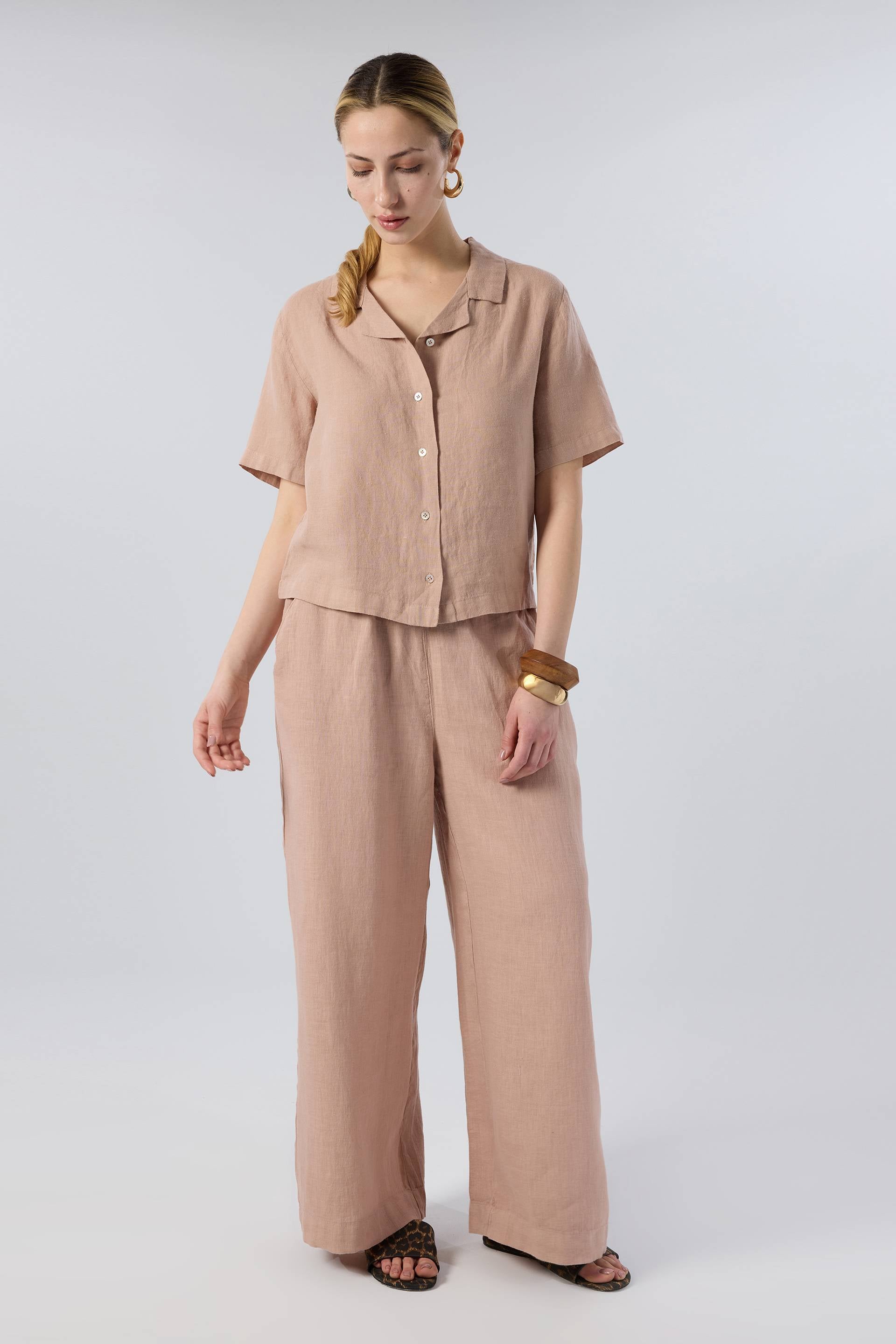 Yatık Yakalı Kısa Kollu Keten Kadın Gömlek #renk_Toprak Beji