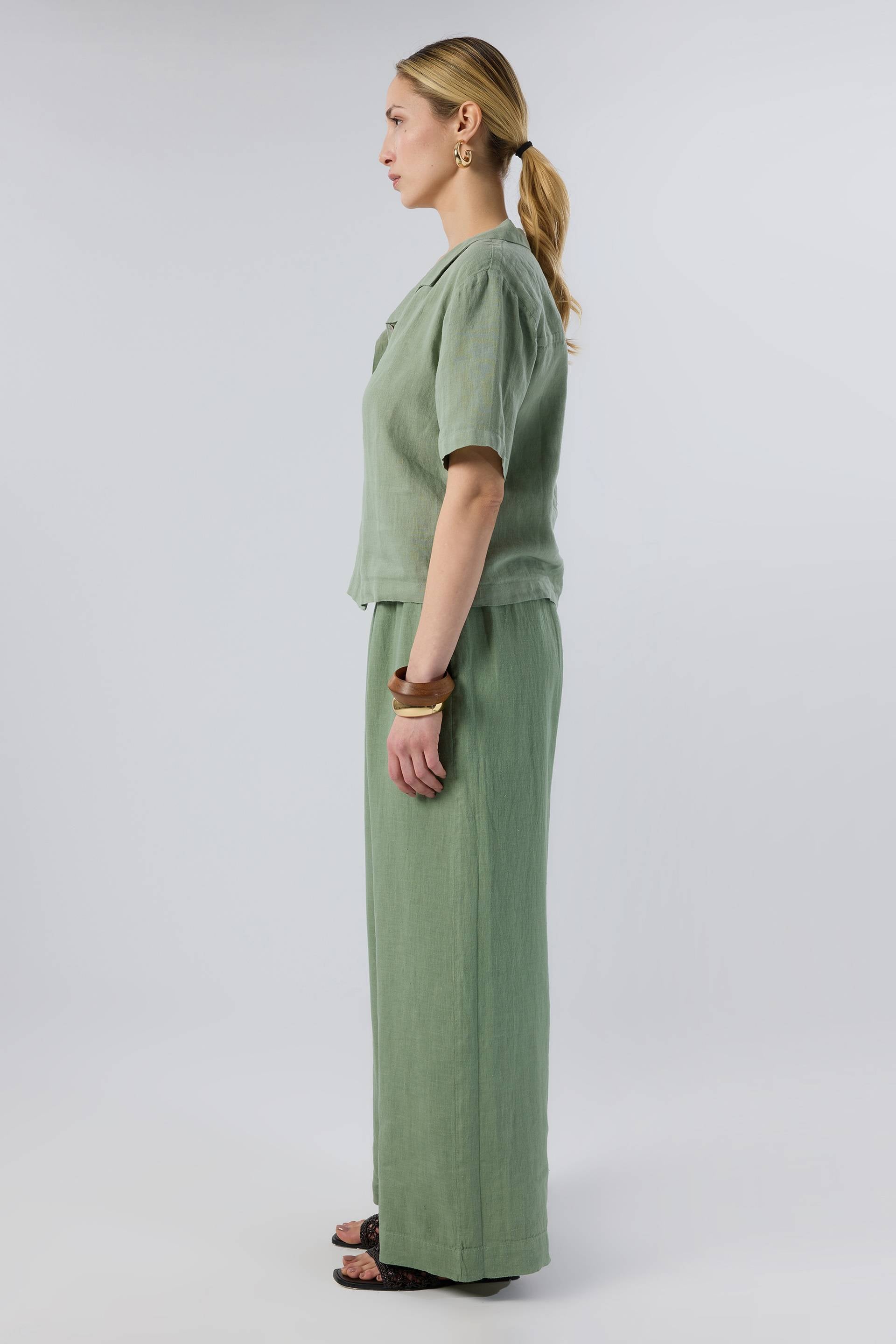 Yatık Yakalı Kısa Kollu Keten Kadın Gömlek #renk_Yosun Yeşili