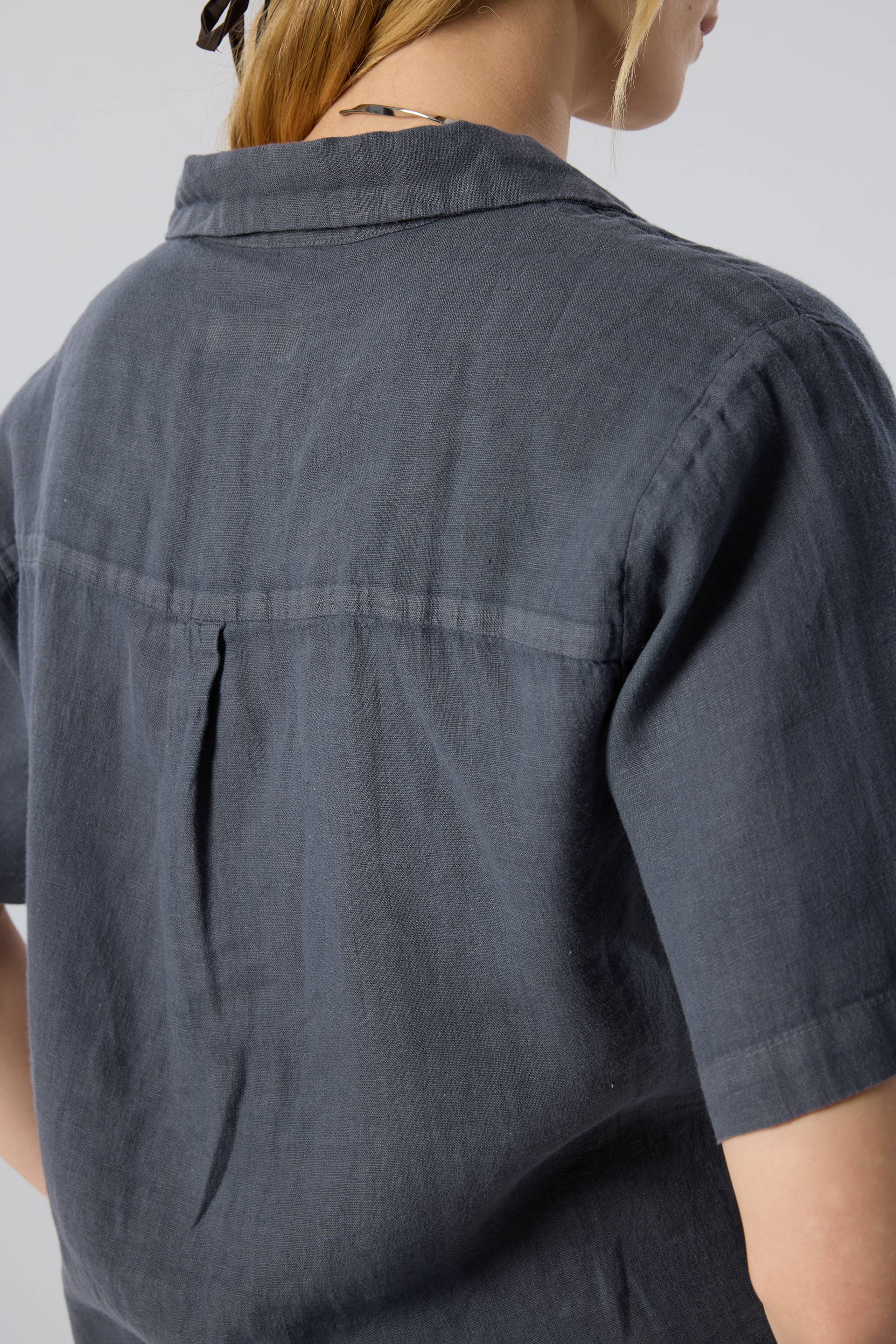 Yatık Yakalı Kısa Kollu Keten Kadın Gömlek #renk_Antrasit