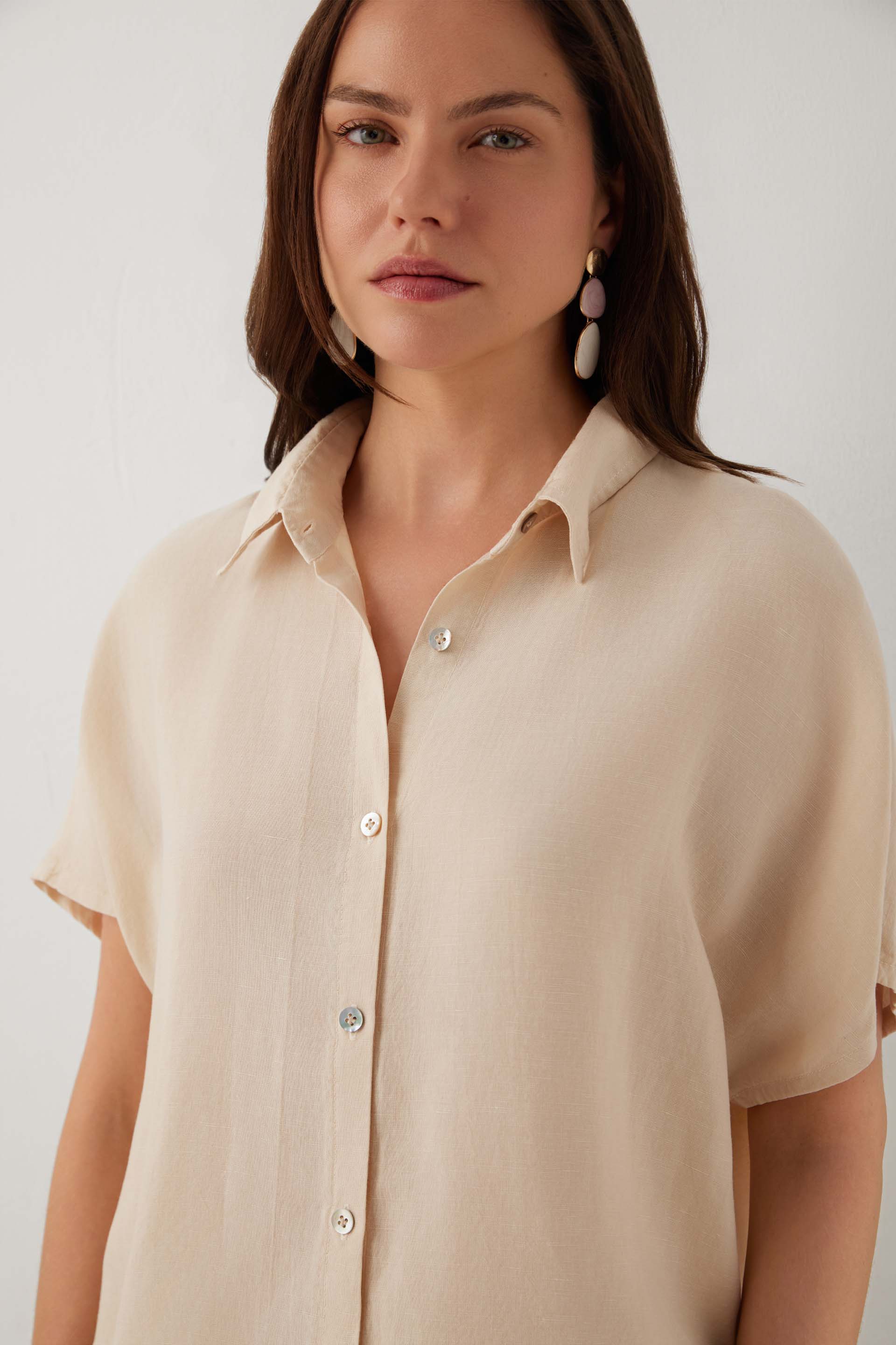 Linoflow Oversize Yarasa Kesim Tencel Keten Karışımlı Kadın Gömlek #renk_Bej