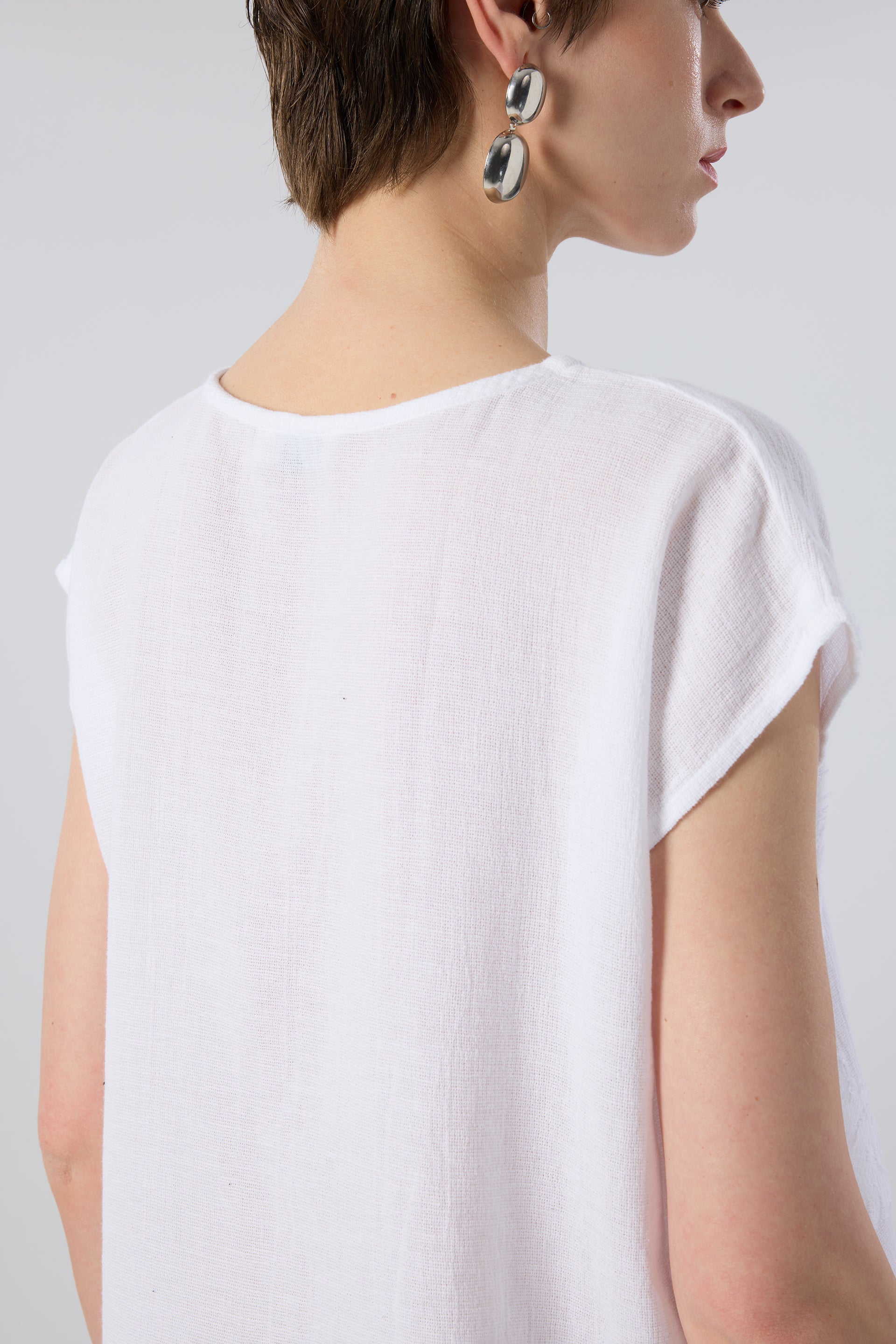 Palmiye Desenli Etamin Dokulu Düşük Omuzlu Bluz #renk_Beyaz