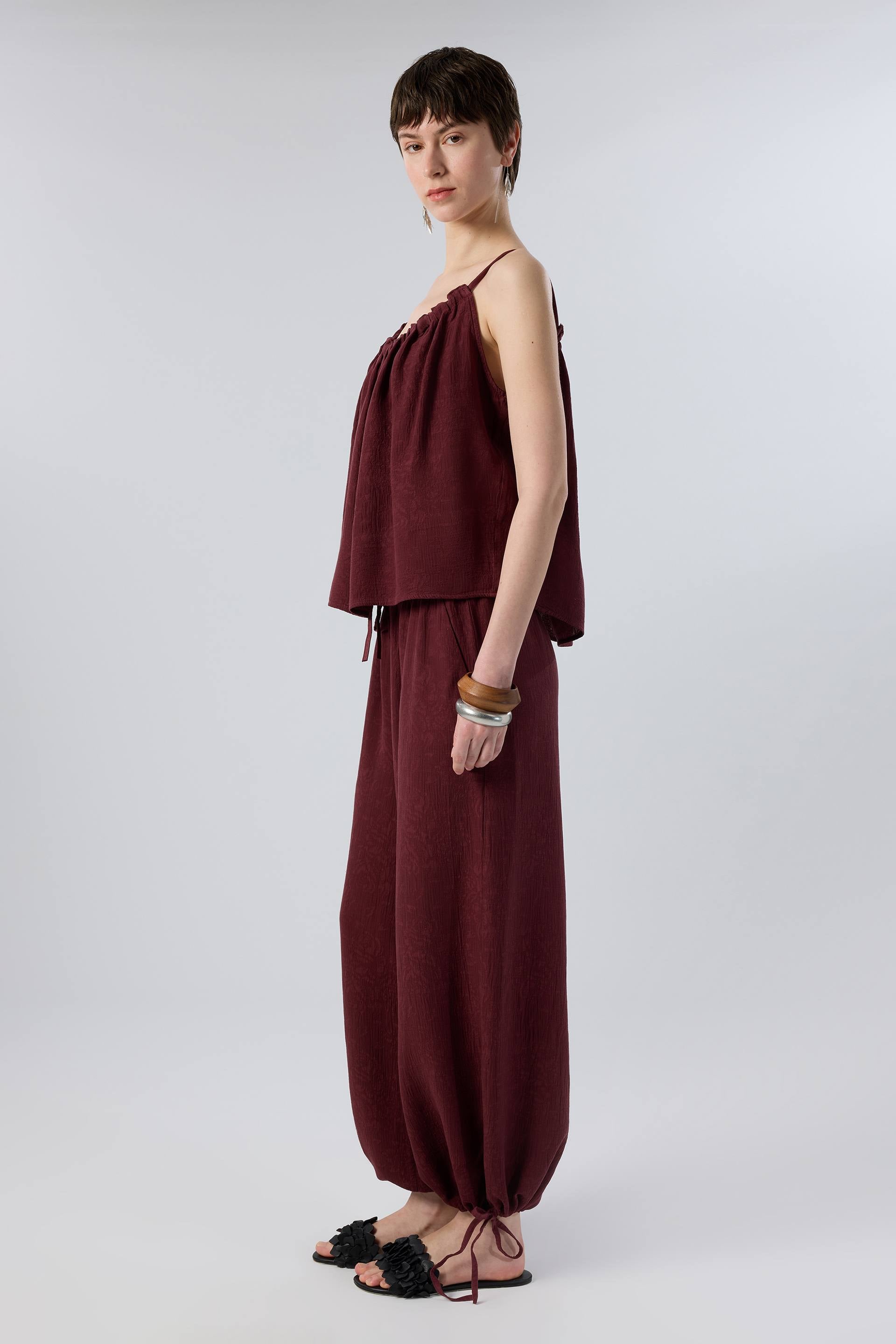 Luma Dokulu Tencel Askılı Bluz - Mürdüm Kadın Bluz #renk_Mürdüm