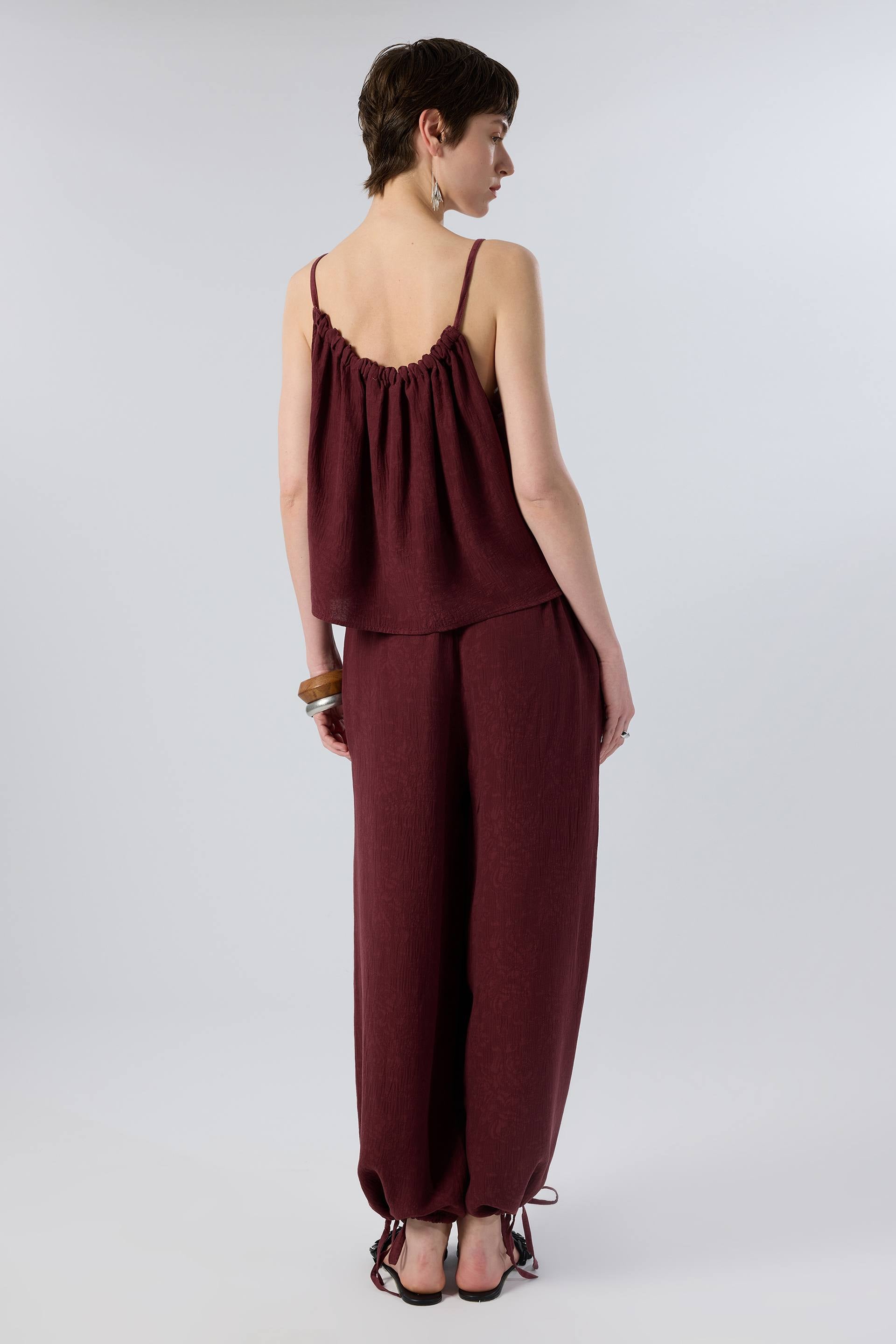 Luma Dokulu Tencel Askılı Bluz - Mürdüm Kadın Bluz #renk_Mürdüm