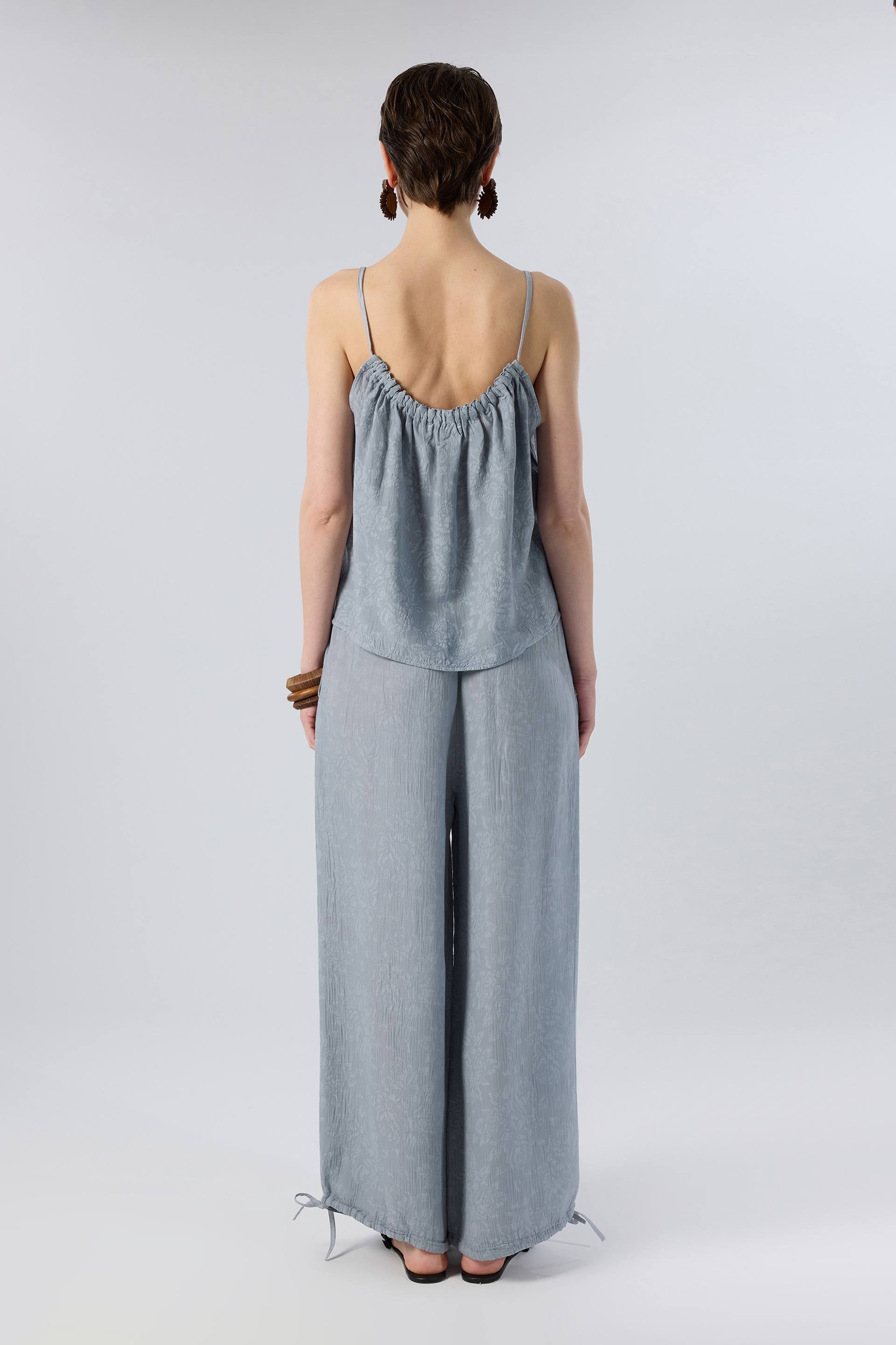 Luma Dokulu Tencel Askılı Bluz - Puslu Mavi Kadın Bluz #renk_Puslu Mavi