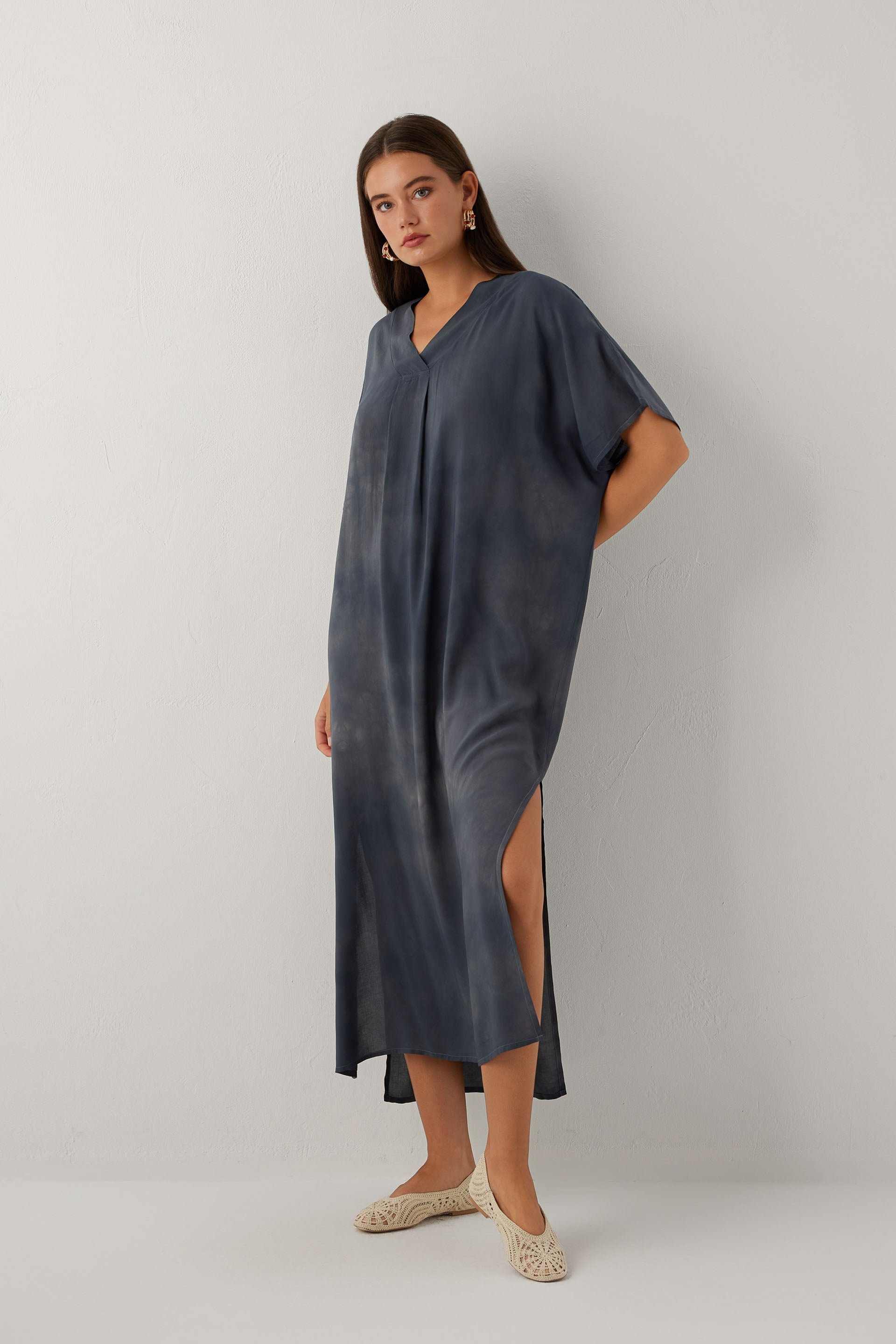 Earth Dye V Yaka Batik Maxi Elbise