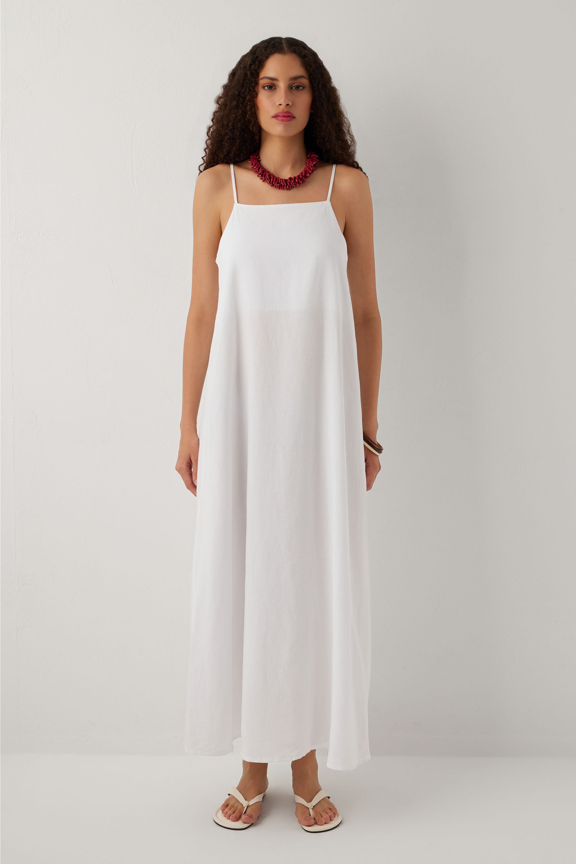 Linoflow Askılı Rahat Keten Tencel Karışımlı Maxi Uzun Elbise #renk_Beyaz