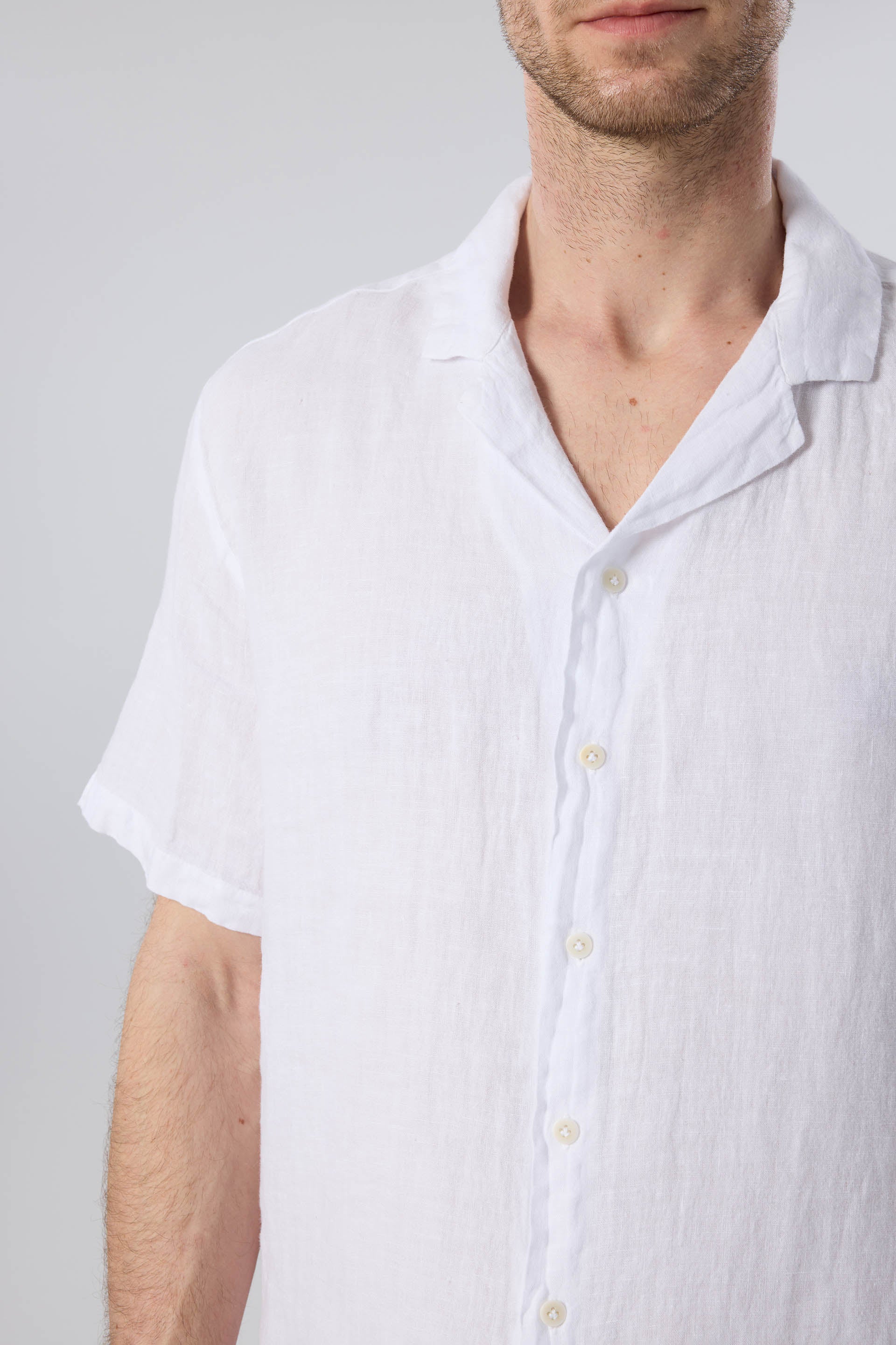 Yatık Yakalı Kısa Kollu Keten Erkek Gömlek #renk_Beyaz