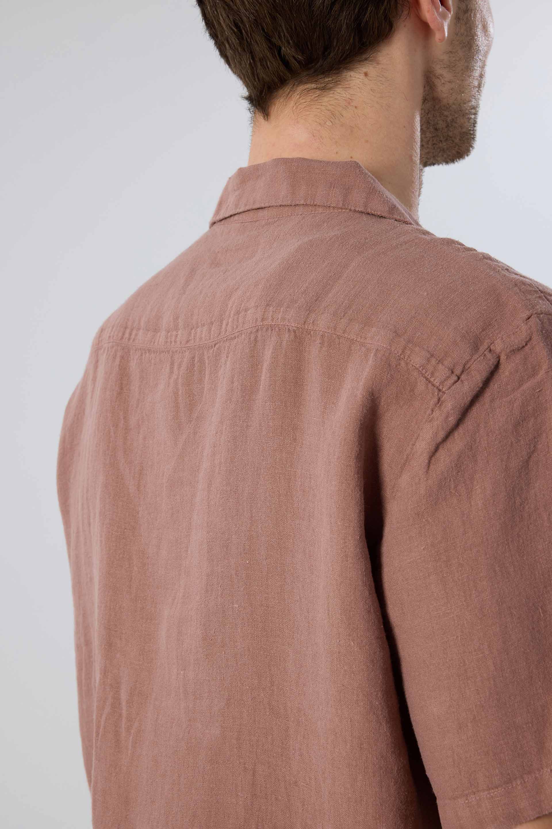 Yatık Yakalı Kısa Kollu Keten Erkek Gömlek #renk_Toprak Kahve