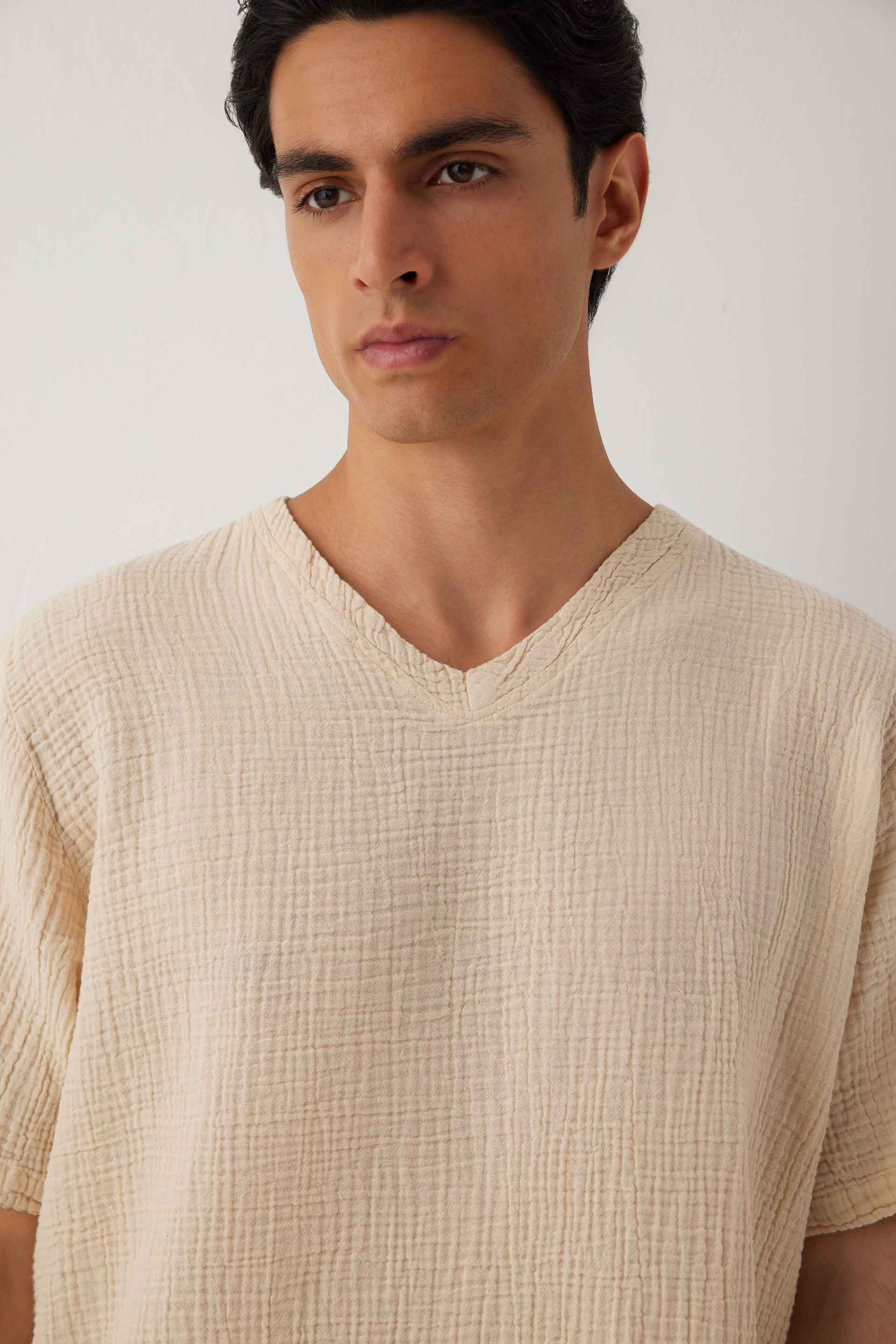 Nomad V Yaka Müslin Pamuklu Oversize Erkek Tişört #renk_Bej