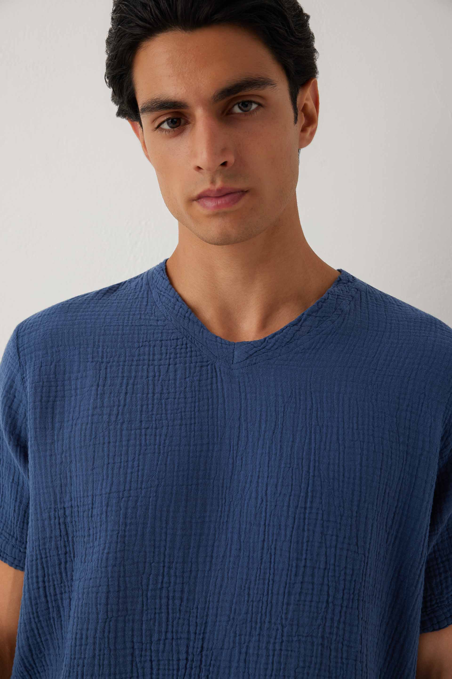 Nomad V Yaka Müslin Pamuklu Oversize Erkek Tişört #renk_Navy