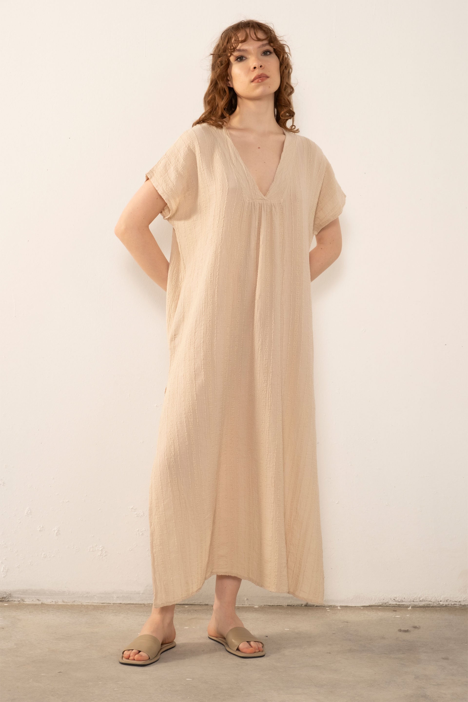 Desenli Dokuma Maxi Kaftan Elbise #Renk_ Bej