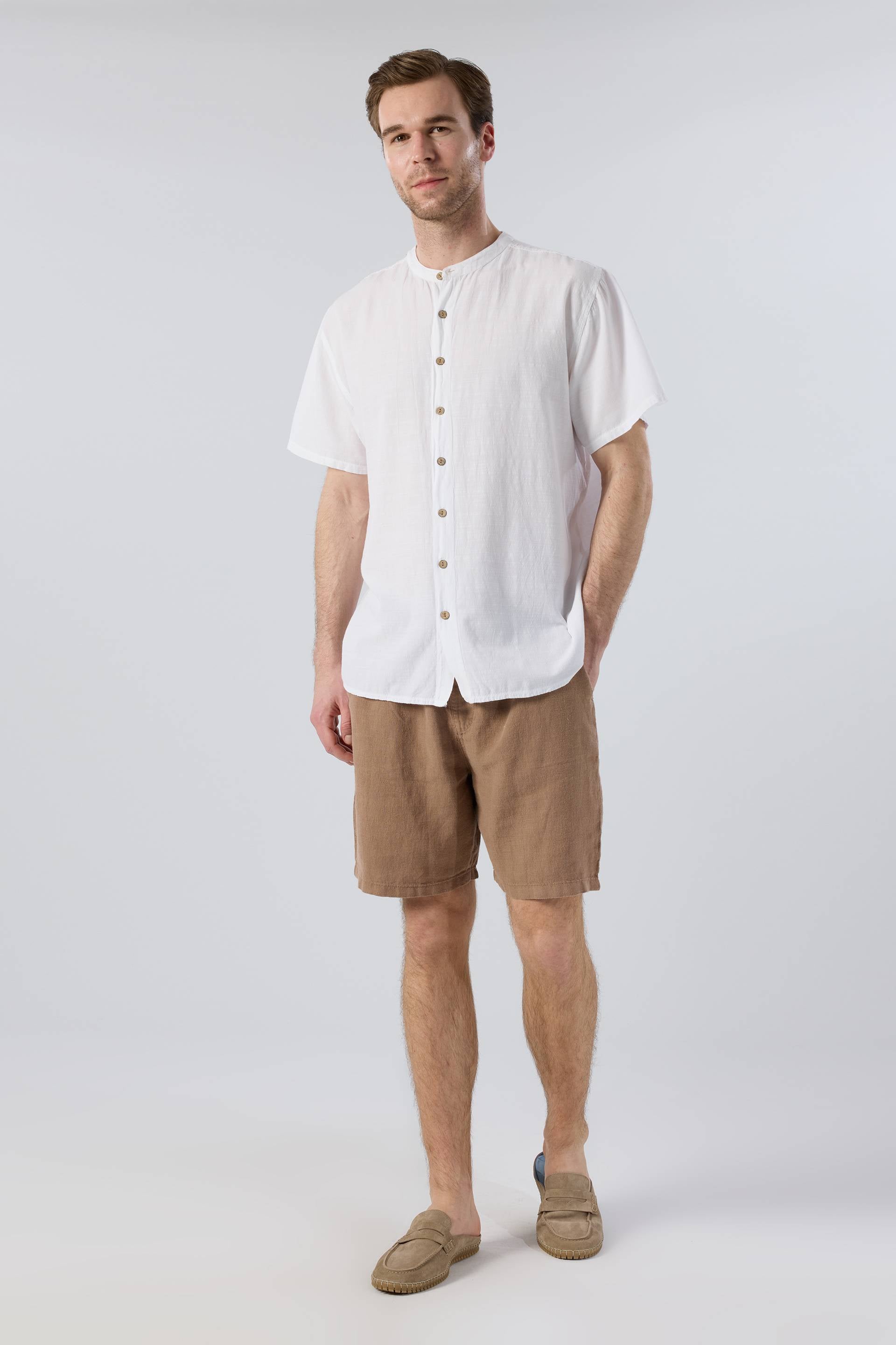 Mandarin Collar Linen Men's Shirt | Flowy & Natural Button-Down