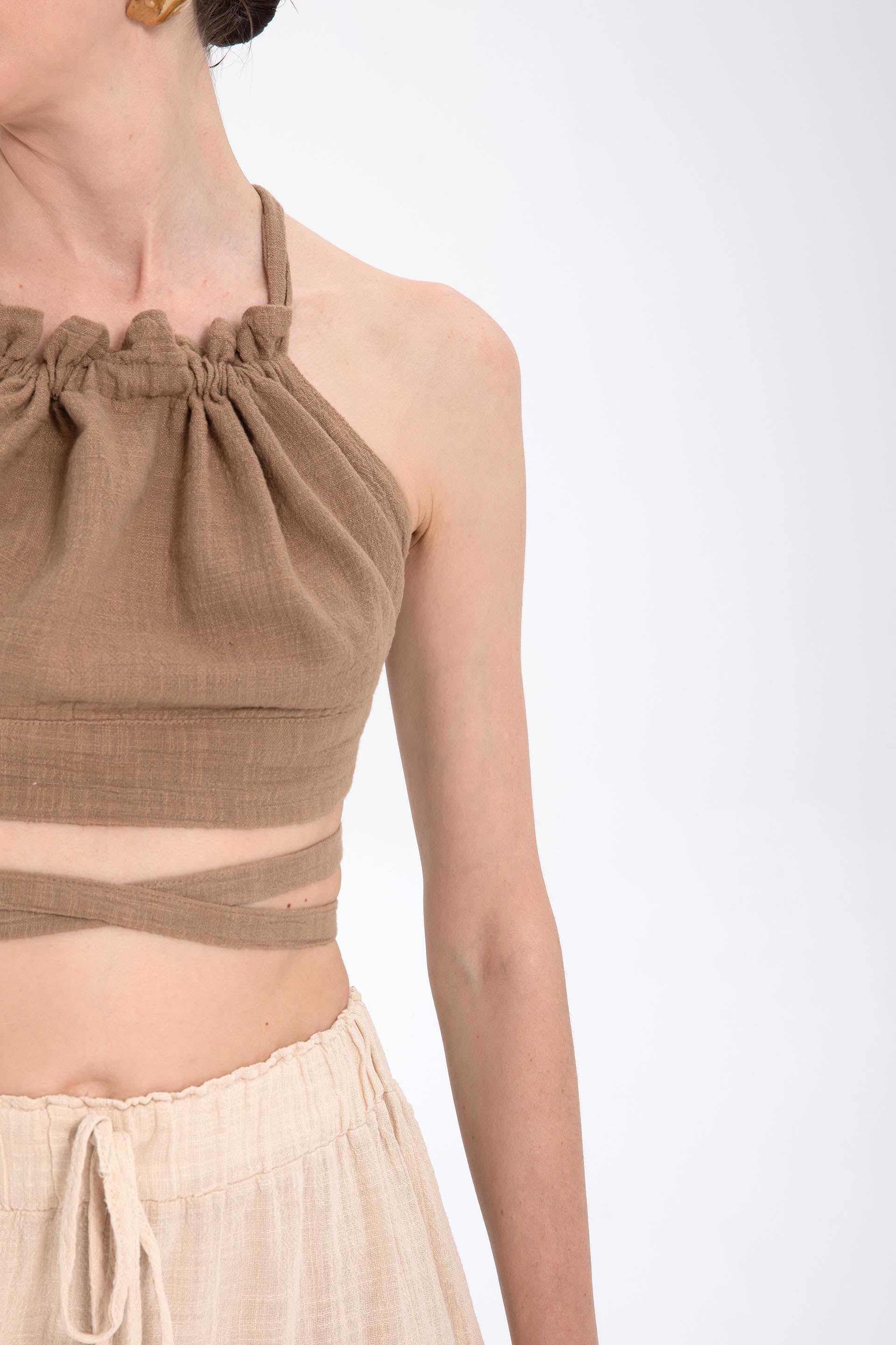 Sırtı Bağcıklı Önden Büzgülü Crop Top