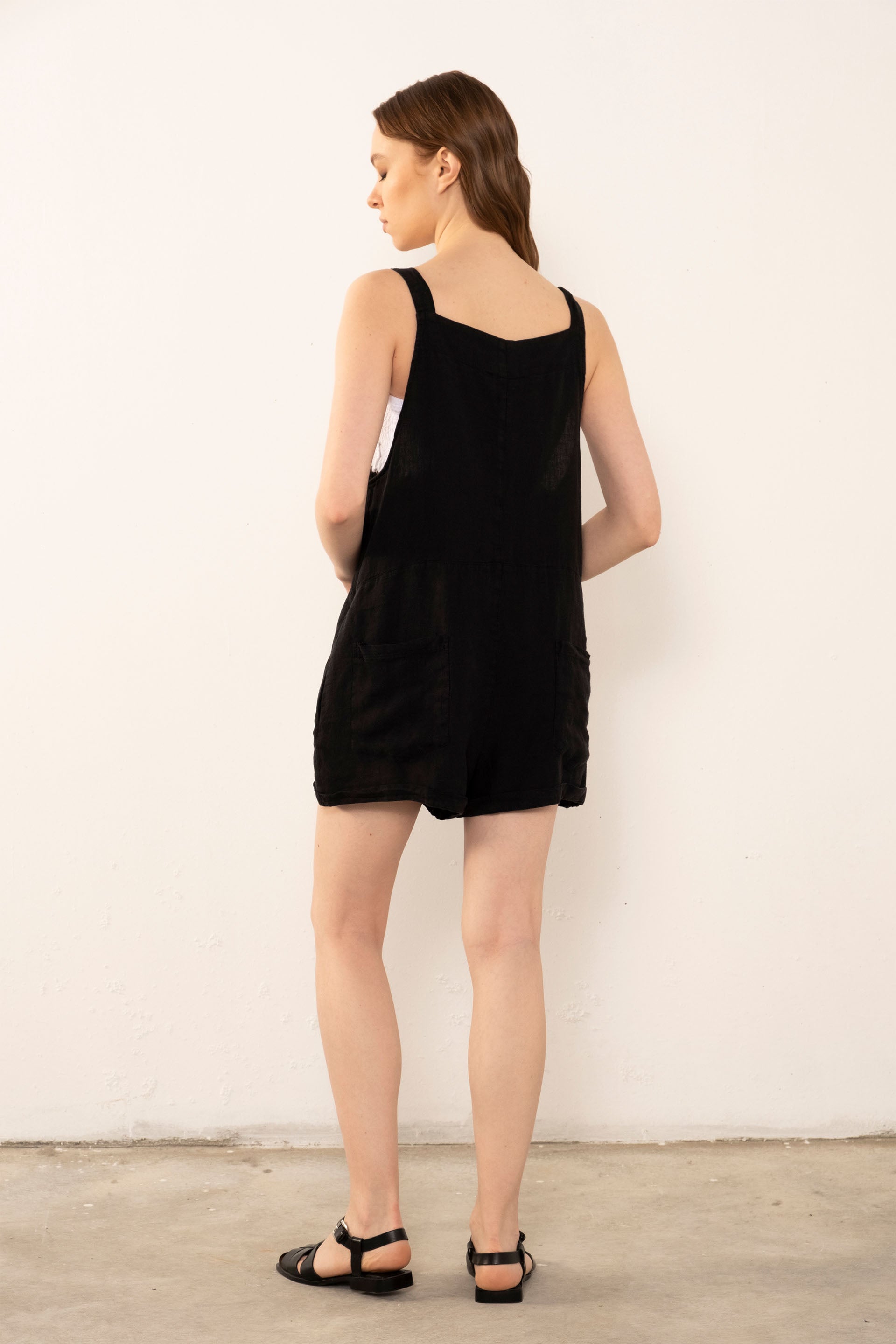 Saf Keten Cepli Kısa Tulum #Renk_ Siyah