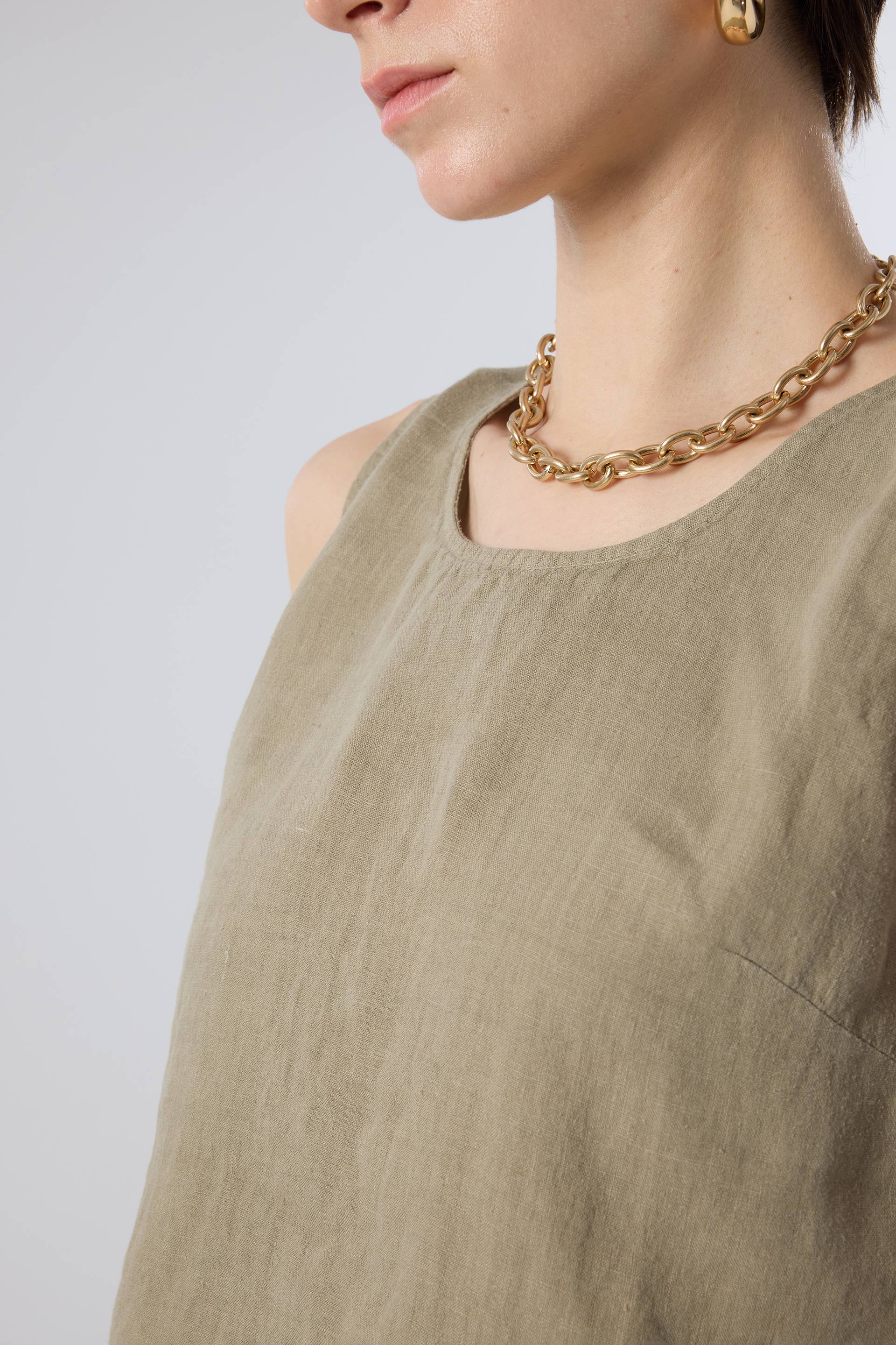 Saf Keten Arkadan Düğmeli Crop #renk_Olive