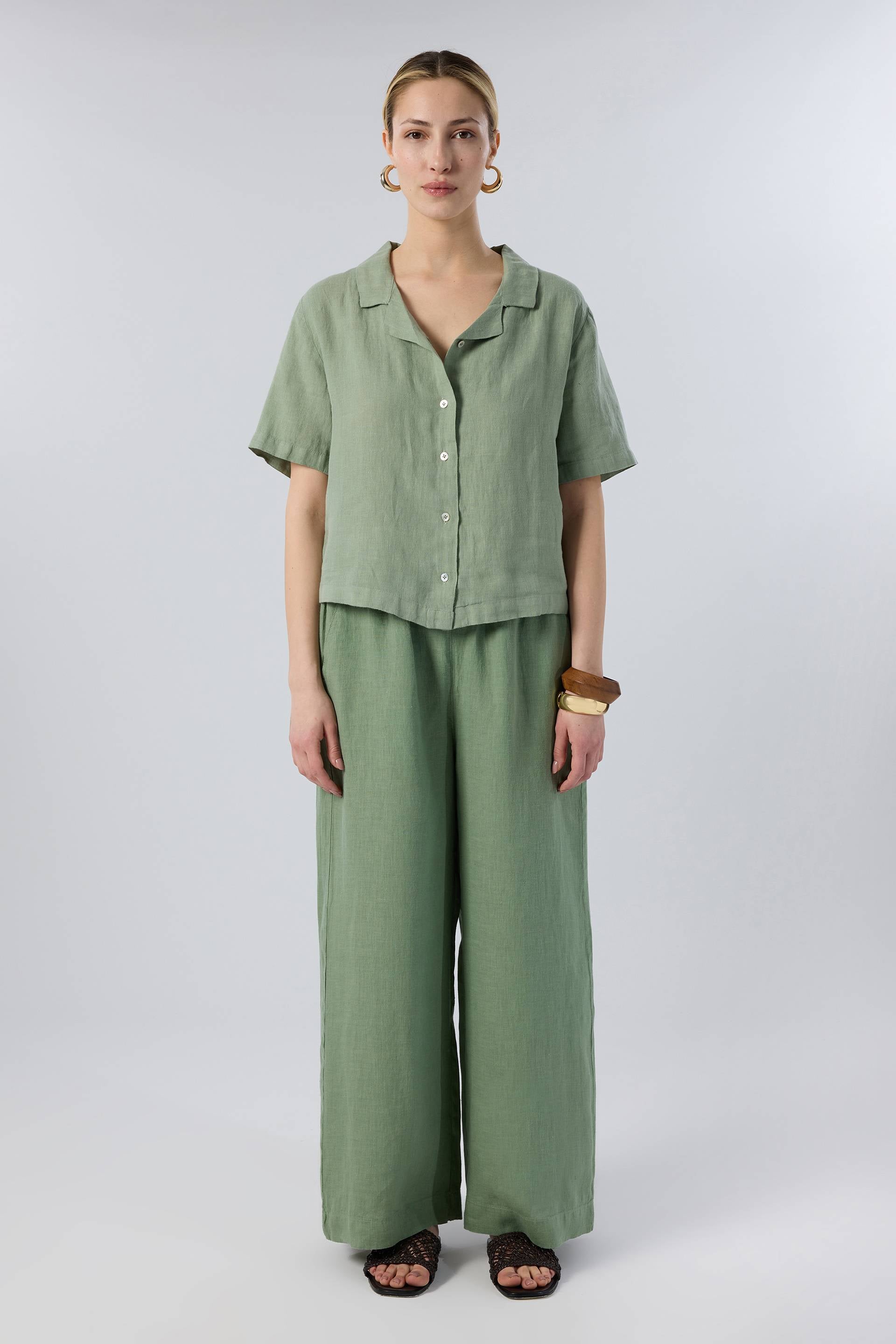 Yatık Yakalı Kısa Kollu Keten Kadın Gömlek #renk_Yosun Yeşili