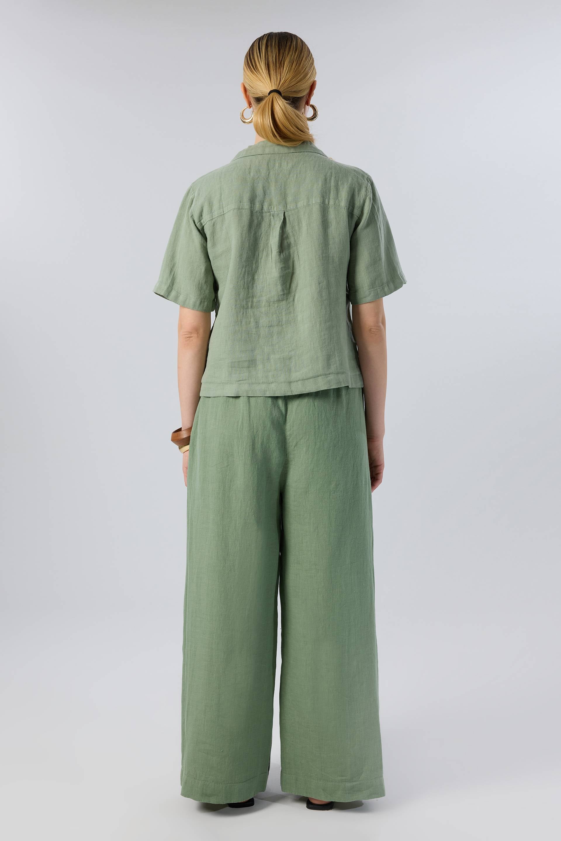 Yatık Yakalı Kısa Kollu Keten Kadın Gömlek #renk_Yosun Yeşili