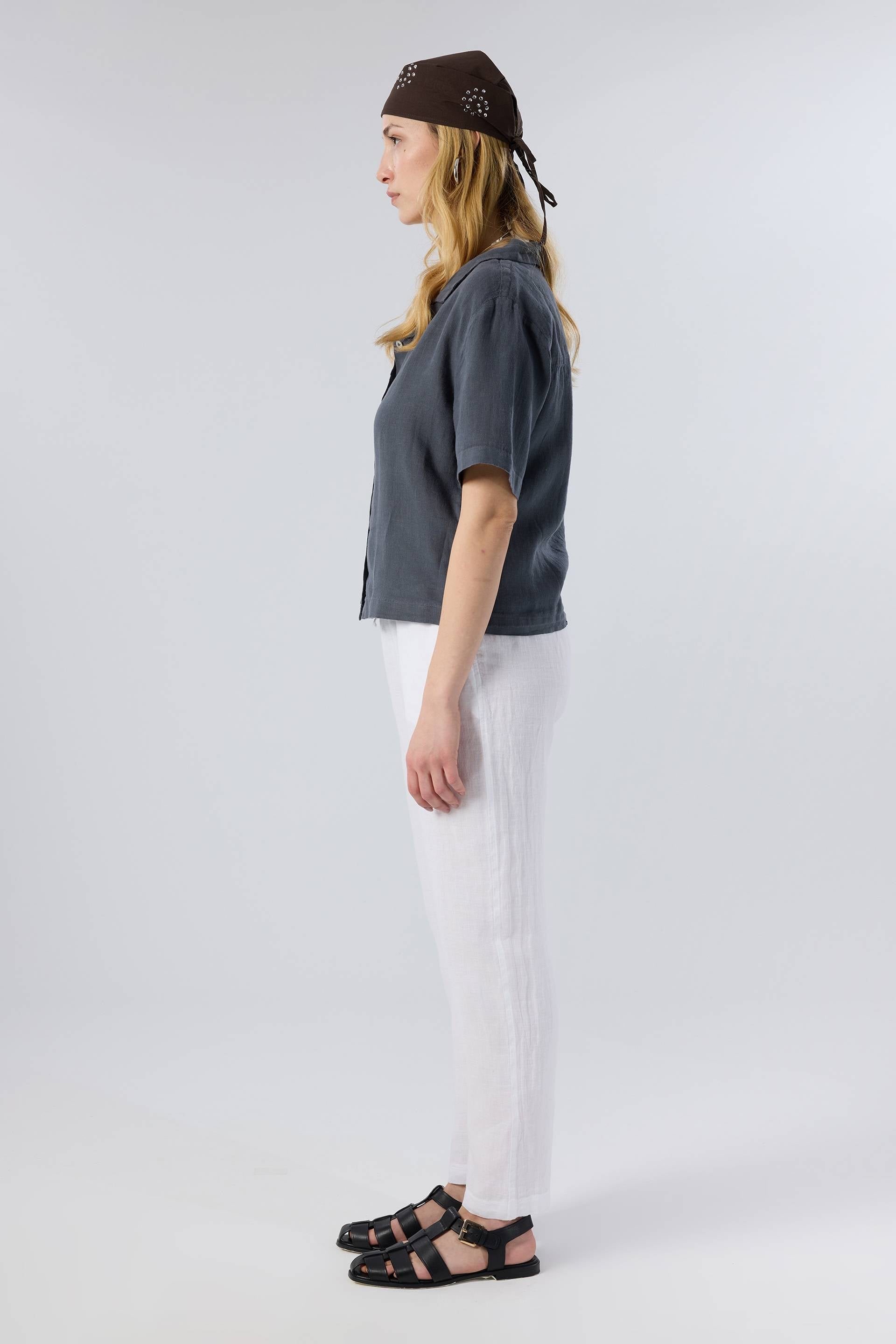 Yatık Yakalı Kısa Kollu Keten Kadın Gömlek #renk_Antrasit