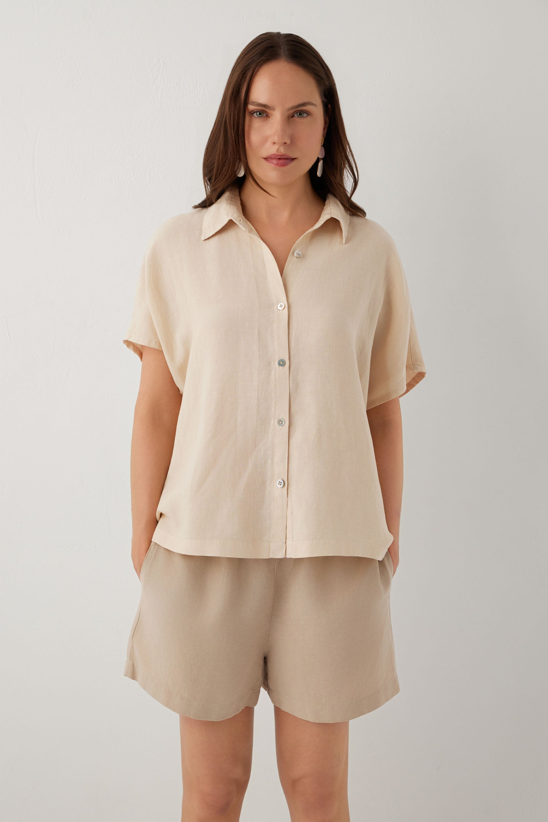Linoflow Oversize Yarasa Kesim Tencel Keten Karışımlı Kadın Gömlek #renk_Bej