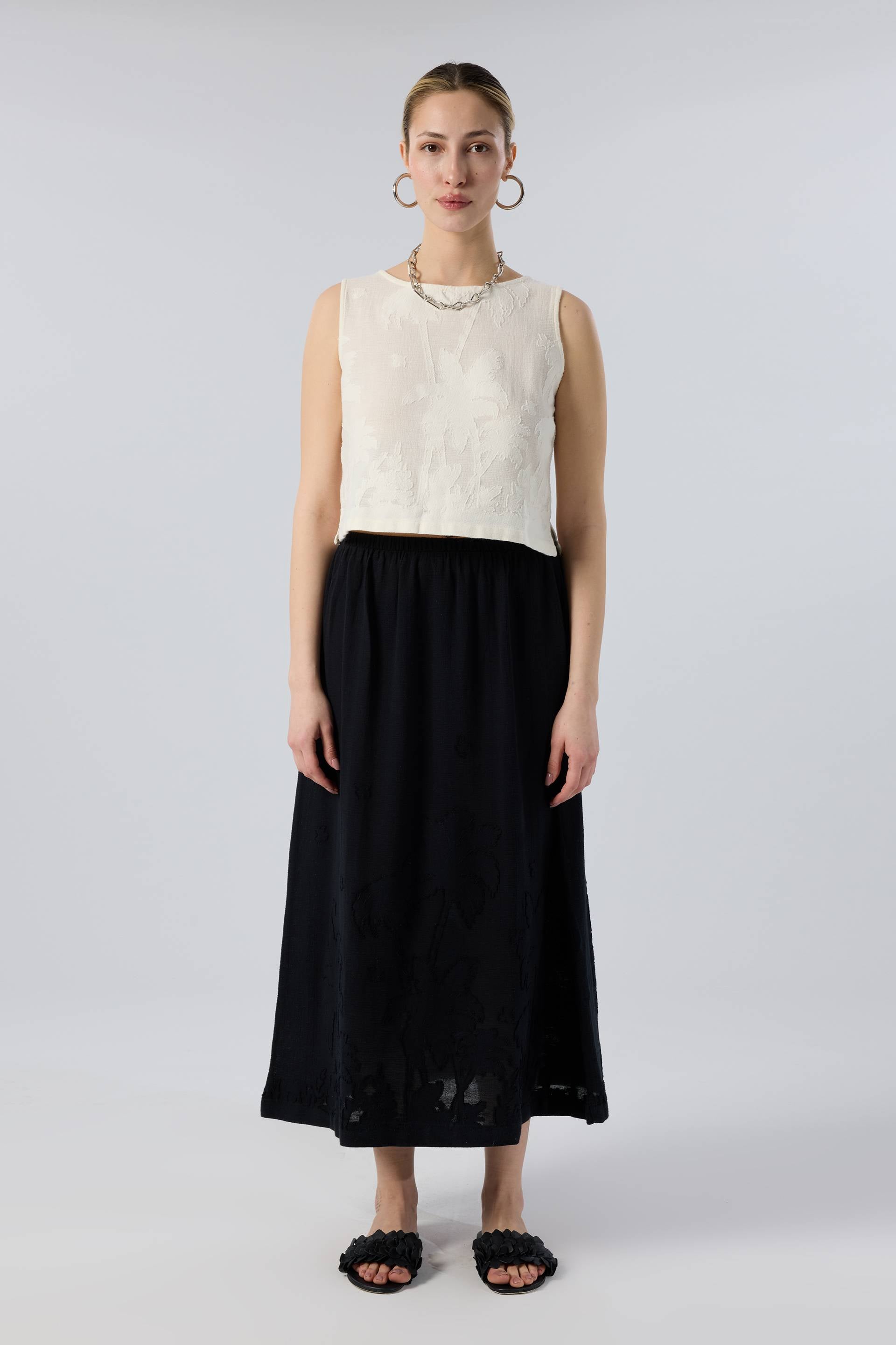 Palmiye Desenli Etamin Dokulu Midi Etek #renk_Siyah