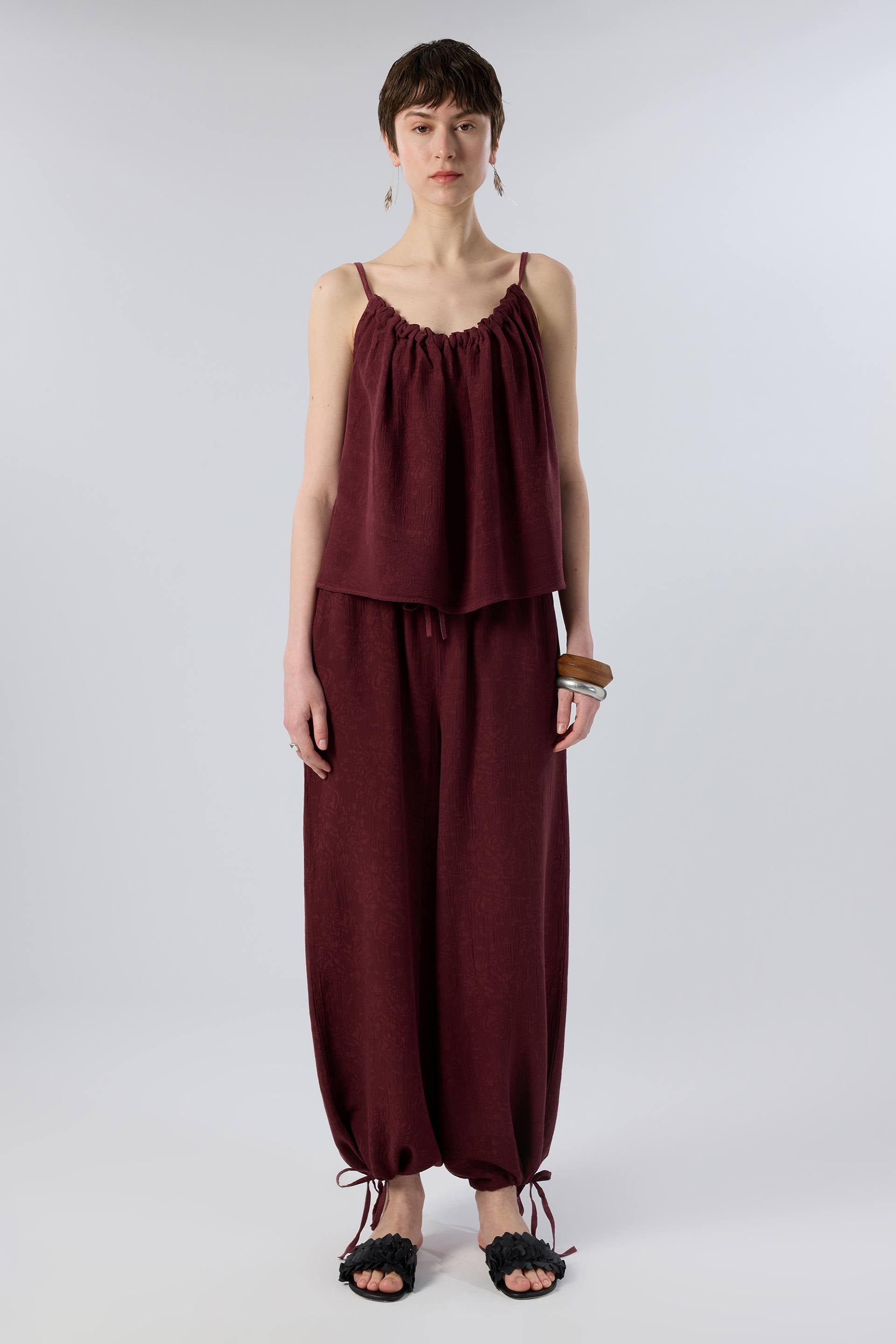 Luma Dokulu Tencel Askılı Bluz - Mürdüm Kadın Bluz #renk_Mürdüm