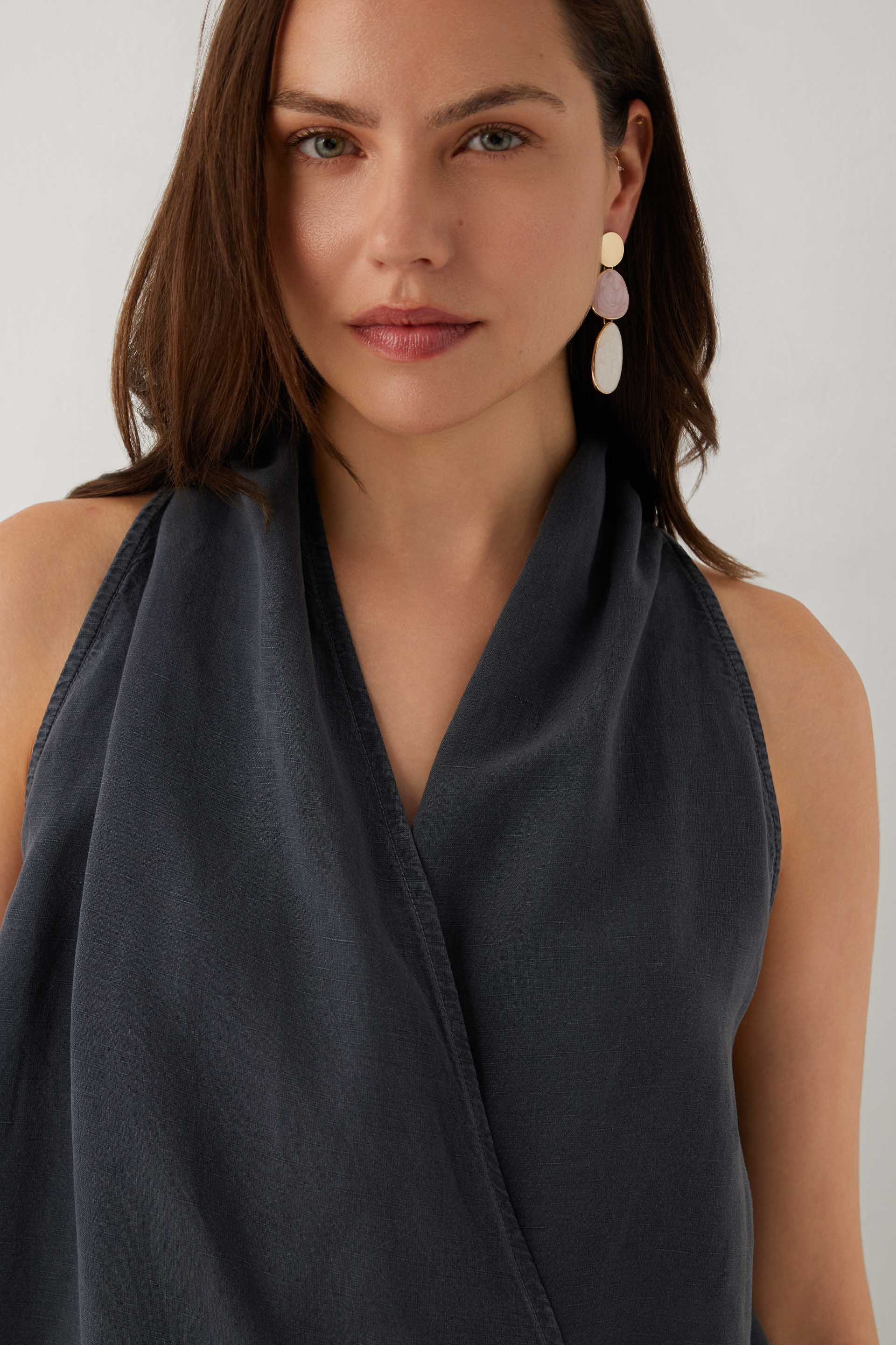 Linoflow Anvelop Yandan Bağlamalı Keten Tencel Karışımlı Kadın Bluz #renk_Antrasit