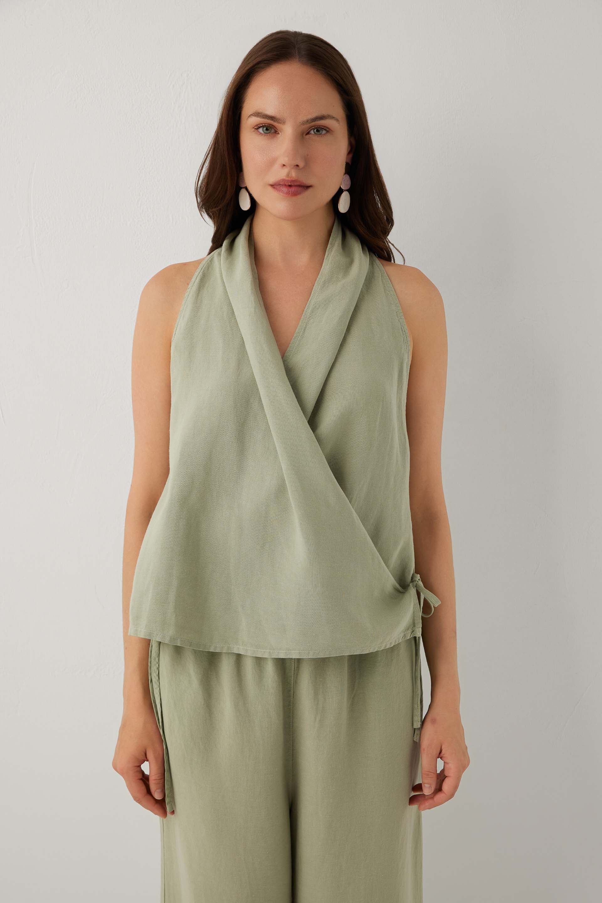 Linoflow Anvelop Yandan Bağlamalı Keten Tencel Karışımlı Kadın Bluz #renk_Ada Çayı
