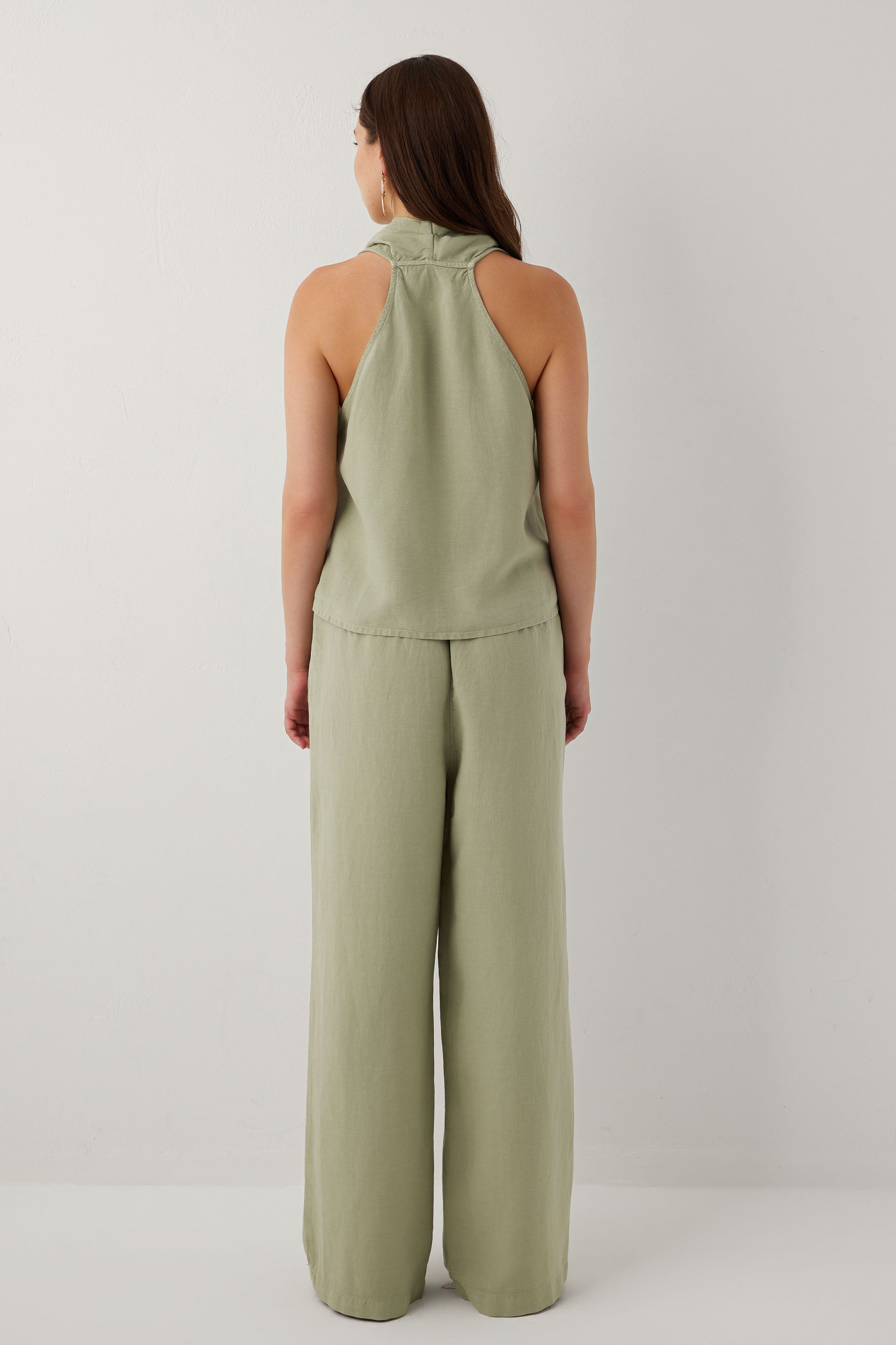 Linoflow Anvelop Yandan Bağlamalı Keten Tencel Karışımlı Kadın Bluz #renk_Ada Çayı