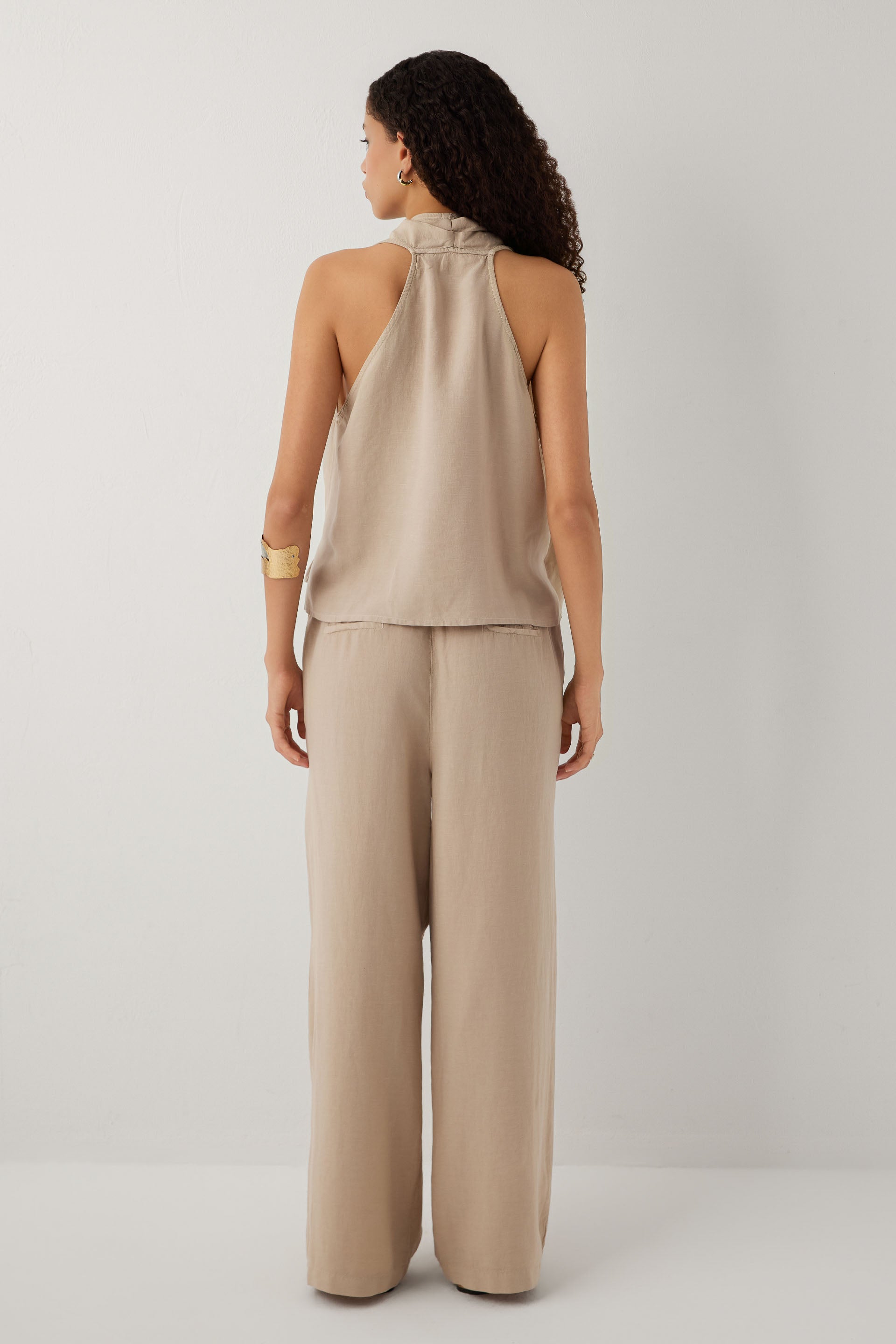 Linoflow Anvelop Yandan Bağlamalı Keten Tencel Karışımlı Kadın Bluz #renk_Vizon