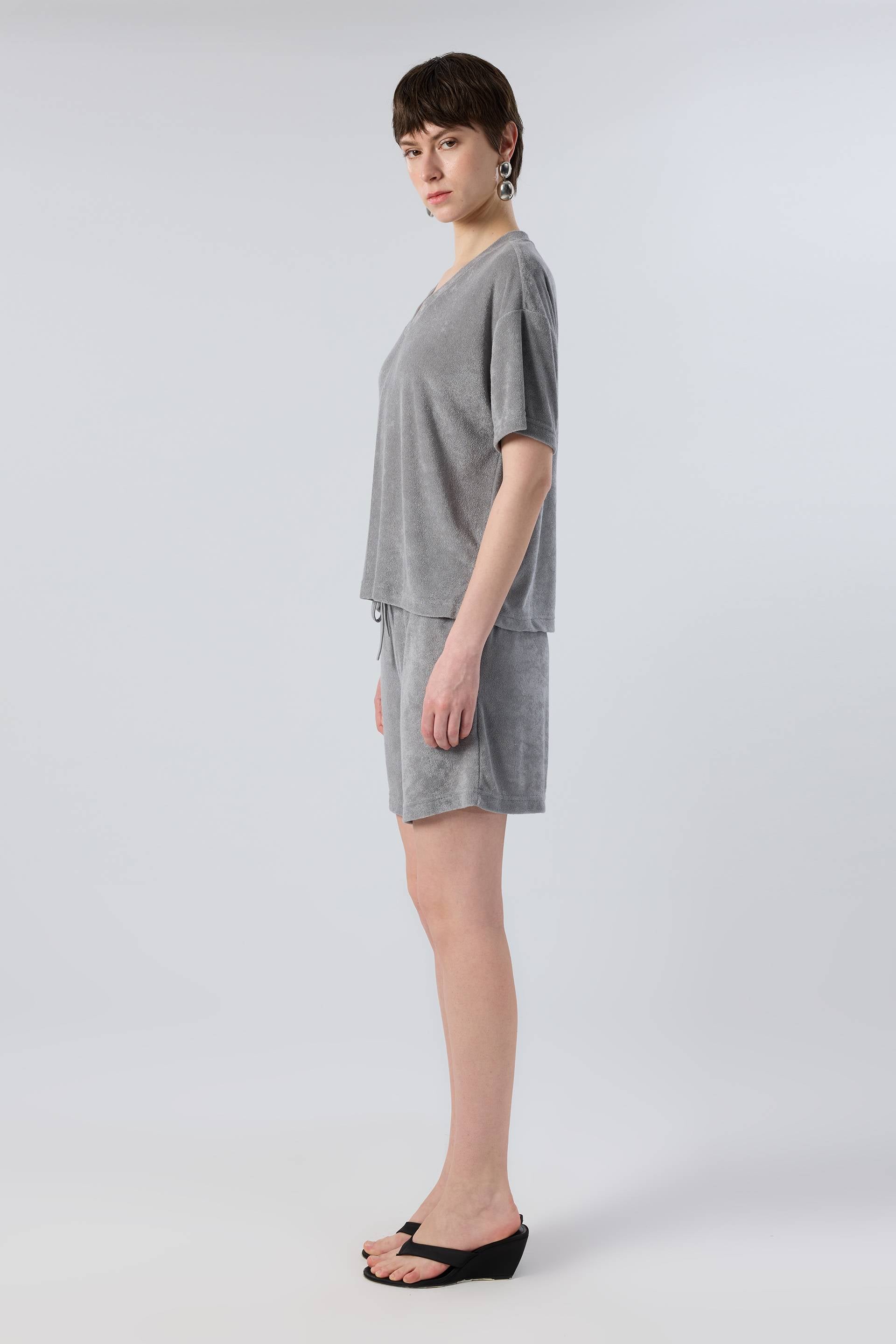 Terry Flow Havlu Kumaş Modal V Yaka Kadın Tişört #renk_Koyu Gri