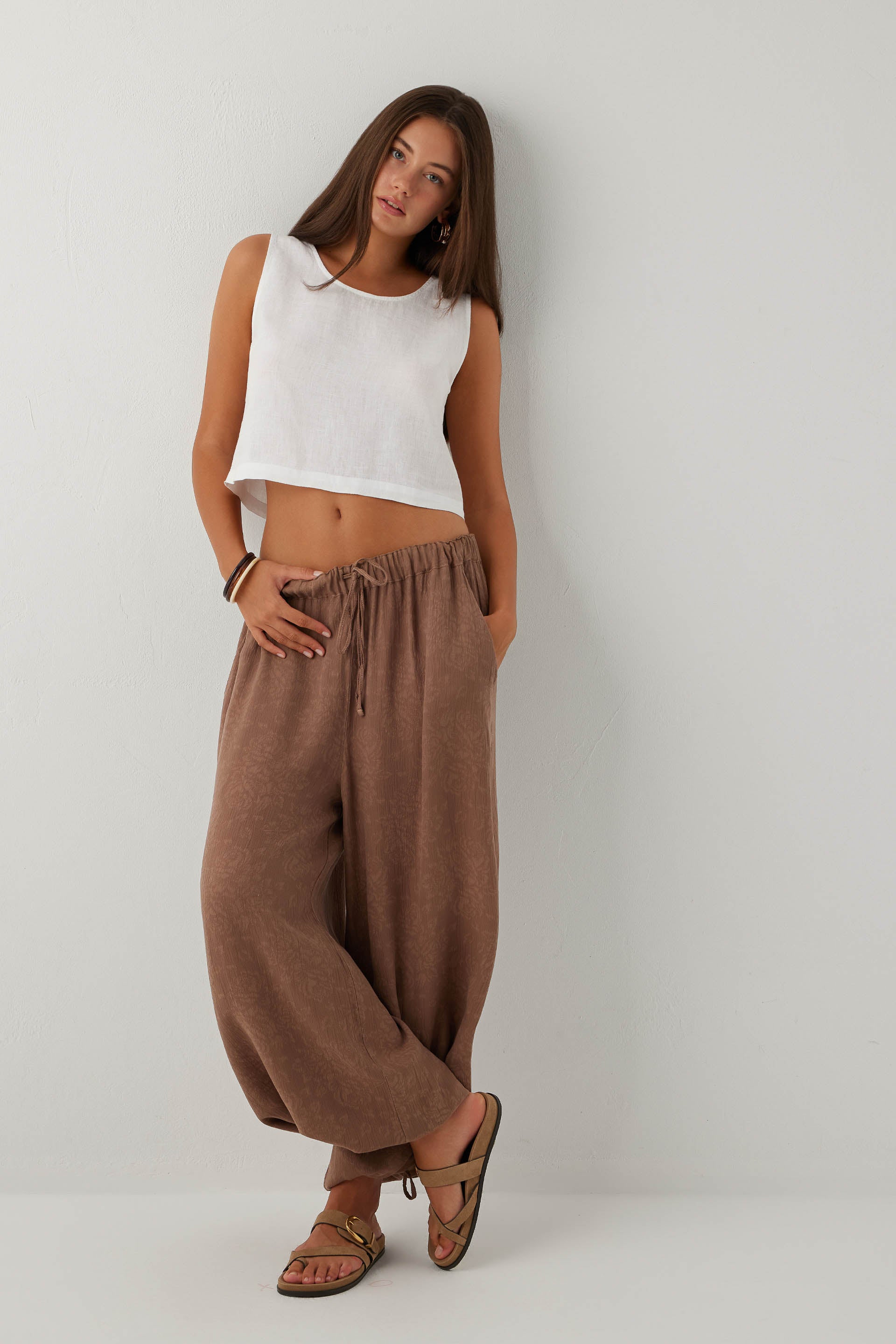 Luma Dokulu Tencel Pantolon #renk_Kahve