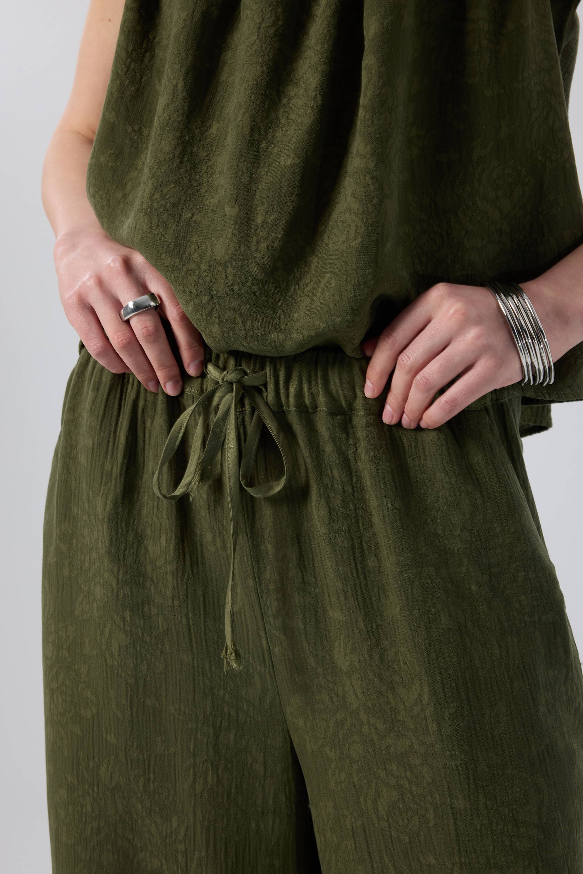 Luma Dokulu Tencel Askılı Bluz Pantolon #renk_Haki