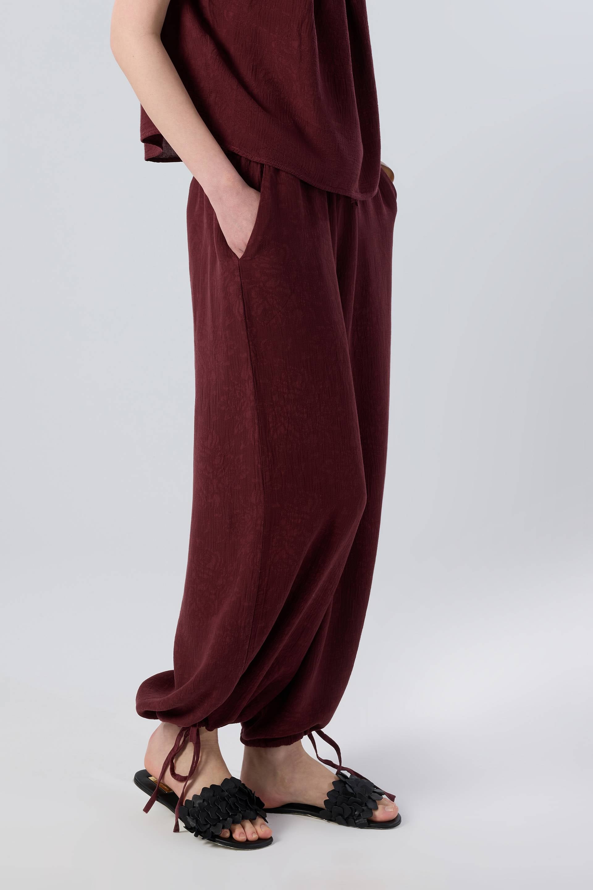 Luma Dokulu Tencel Askılı Bluz Pantolon #renk_Mürdüm