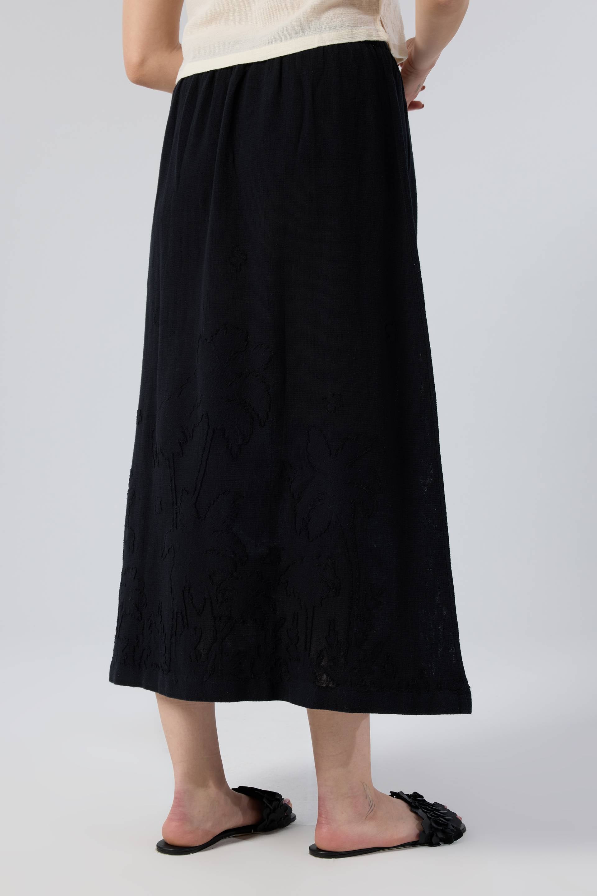 Palmiye Desenli Etamin Dokulu Midi Etek #renk_Siyah