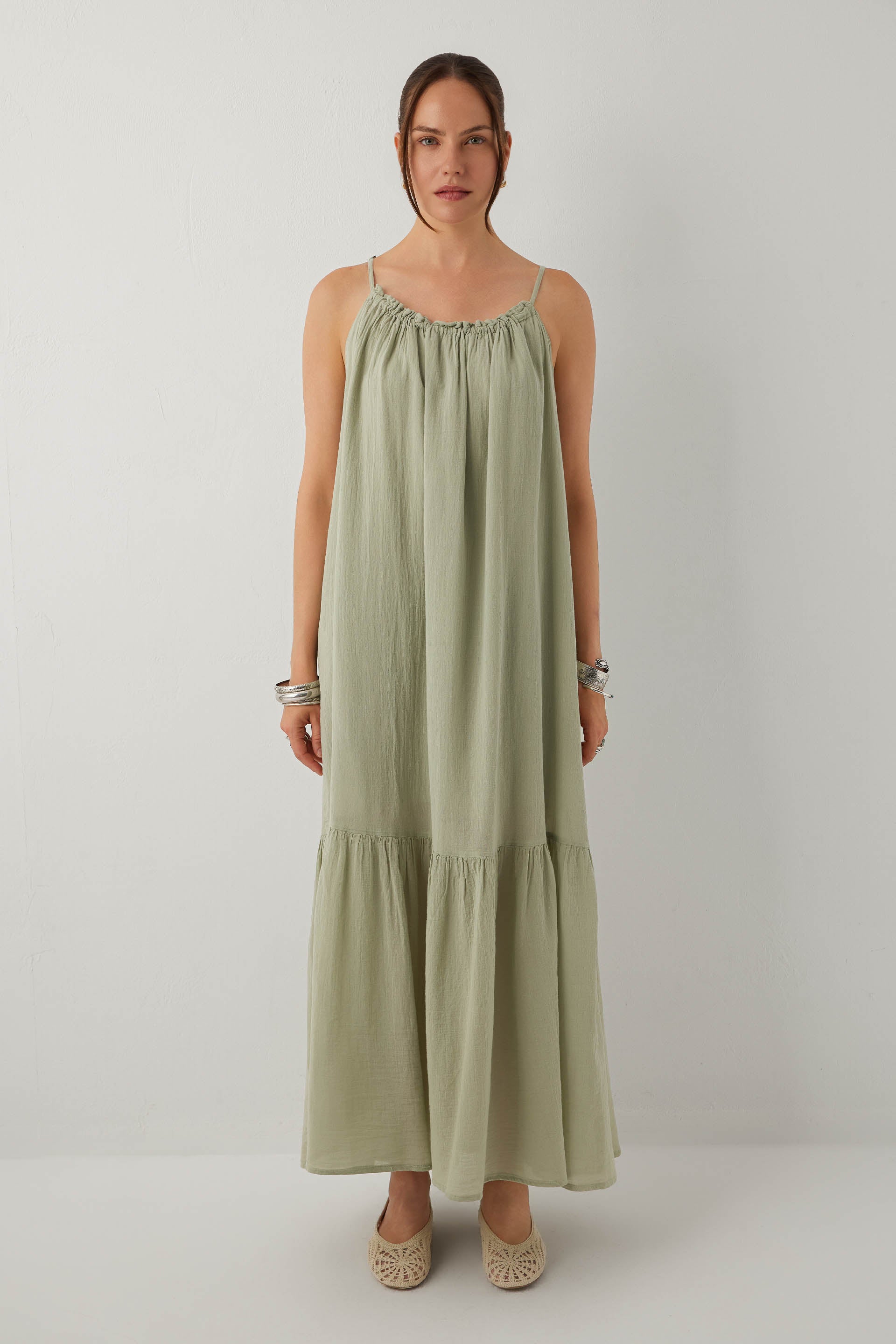 Breeze Vual Kumaş Büzgü Yaka Maxi Elbise #renk_Ada Çayı
