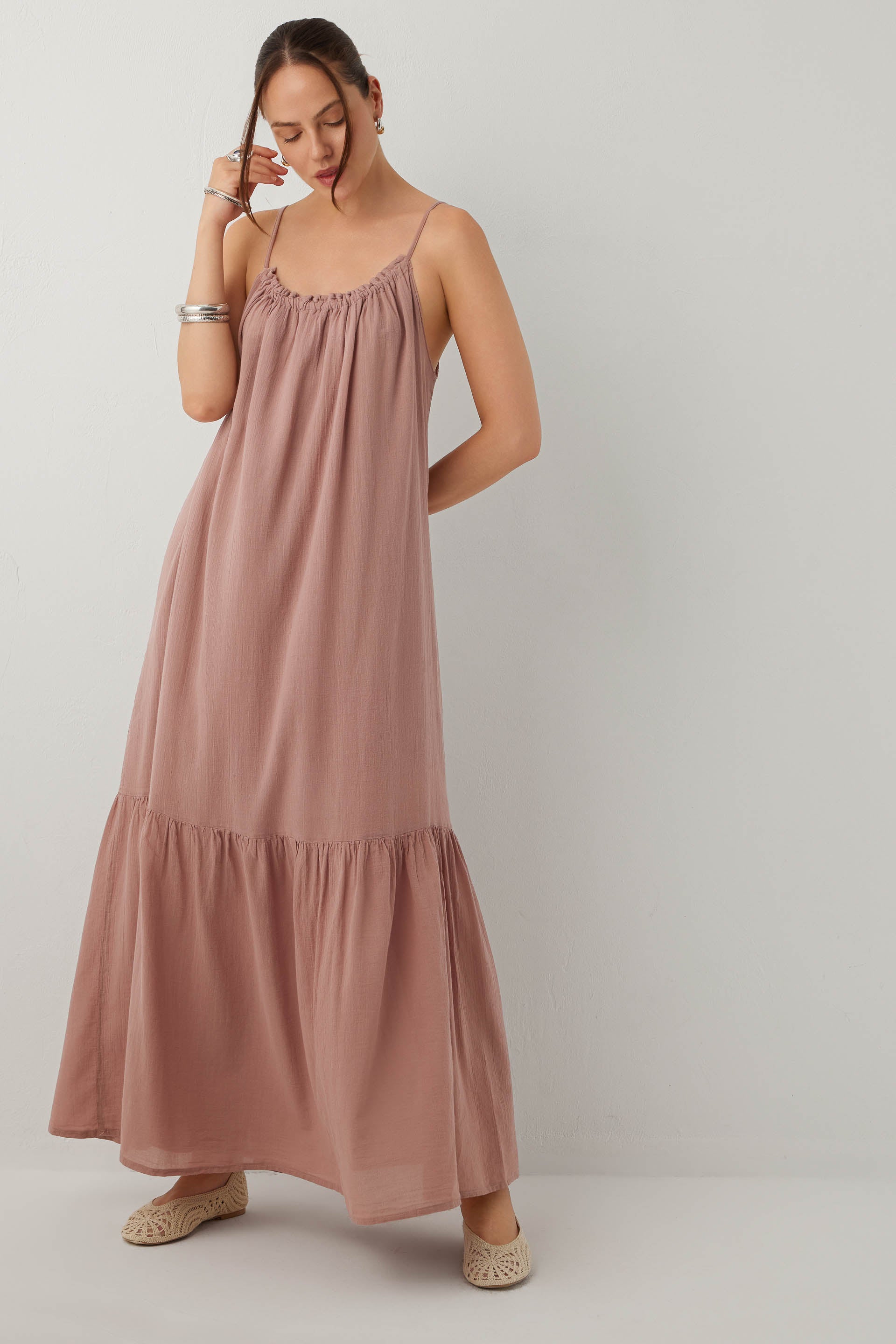 Breeze Vual Kumaş Büzgü Yaka Maxi Elbise #renk_Rose