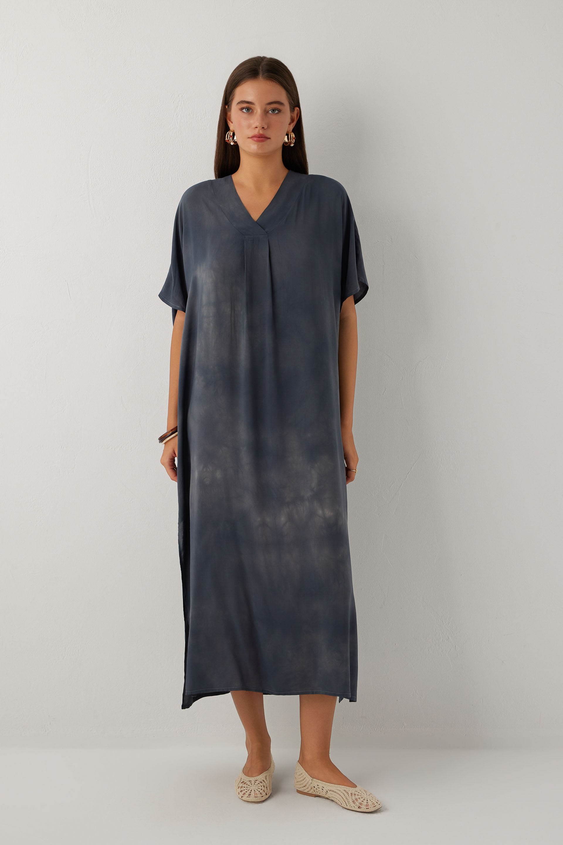 Earth Dye V Yaka Batik Maxi Elbise
