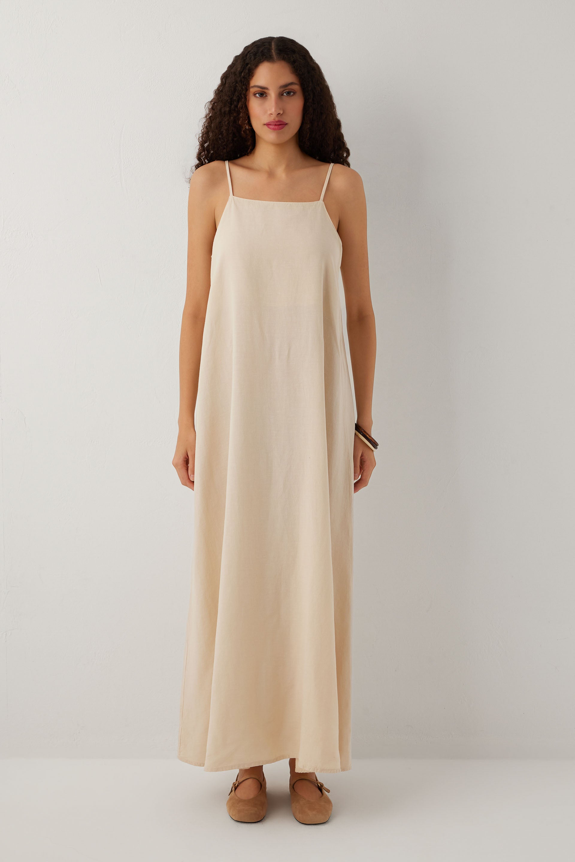 Linoflow Askılı Rahat Keten Tencel Karışımlı Maxi Uzun Elbise #renk_Bej