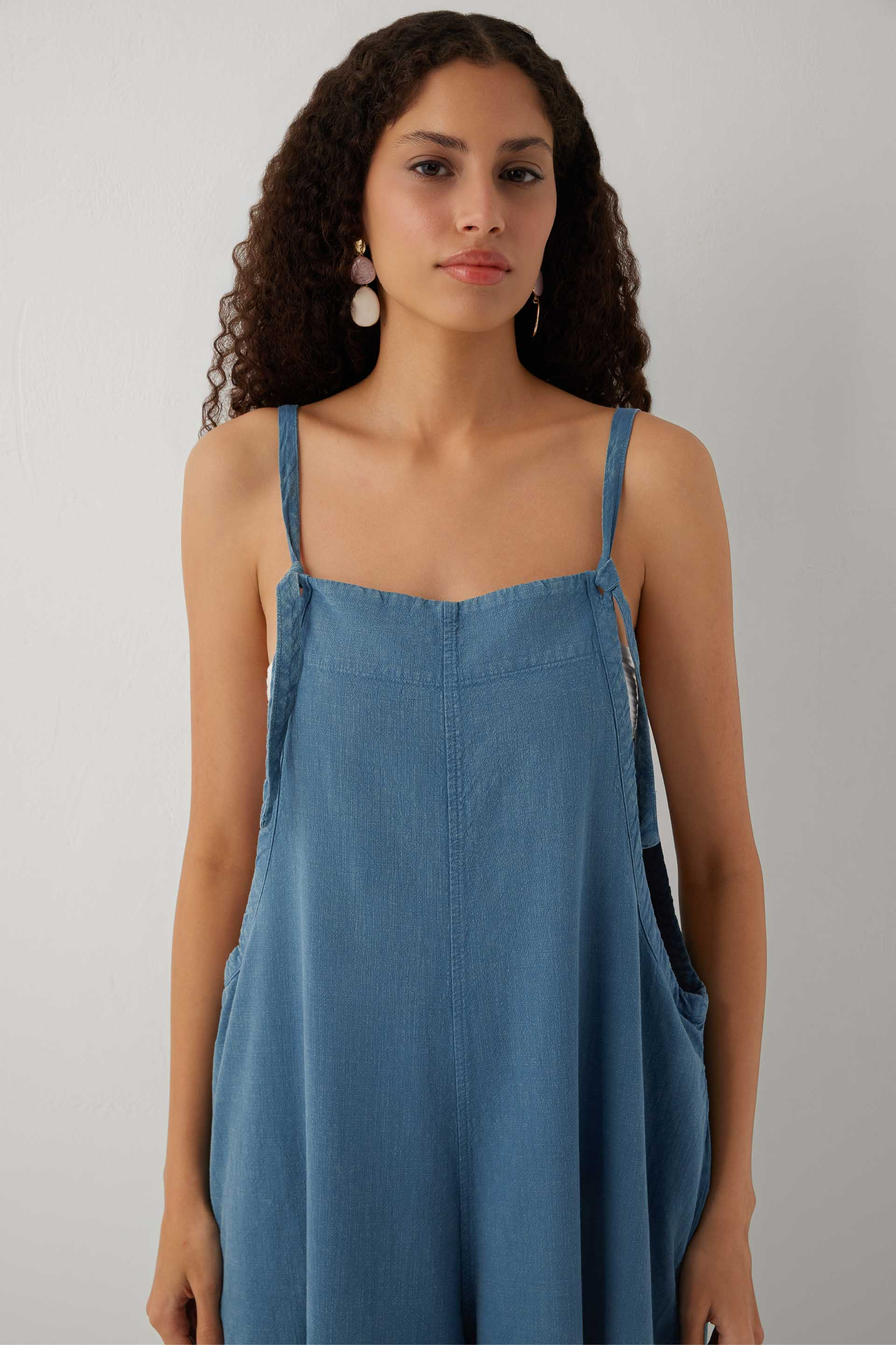 Forme Bol Paça Askılı Pamuklu Cepli Kadın Tulum #renk_Indigo